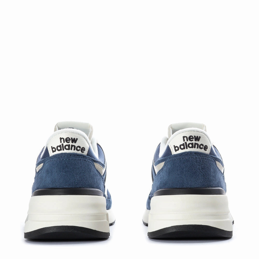 997R - Mens Tongue Lock Compression Balanced Sole