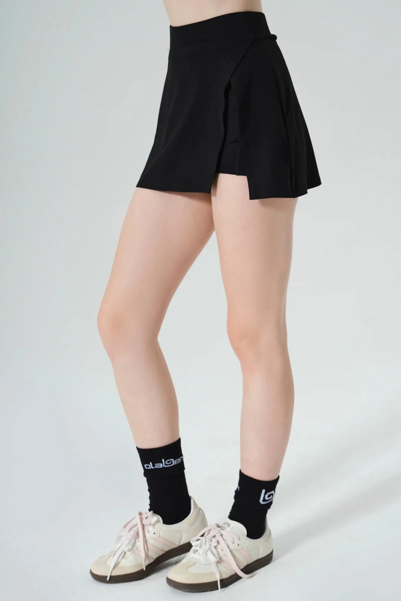 Active Mini Skirt - Black Hygienic Antimicrobial Layer