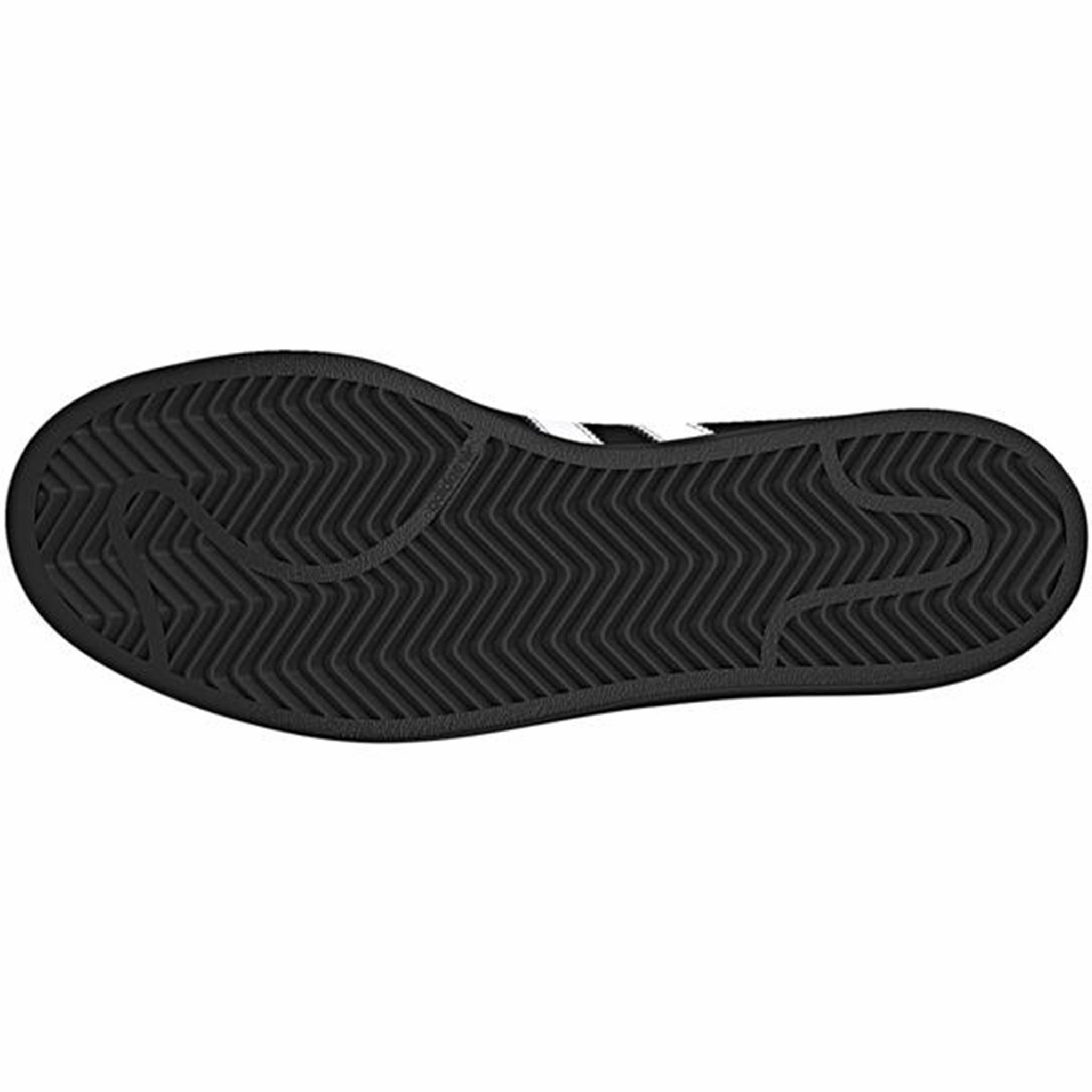 Smooth Motion Jump High adidas Superstar Sneakers Black/White