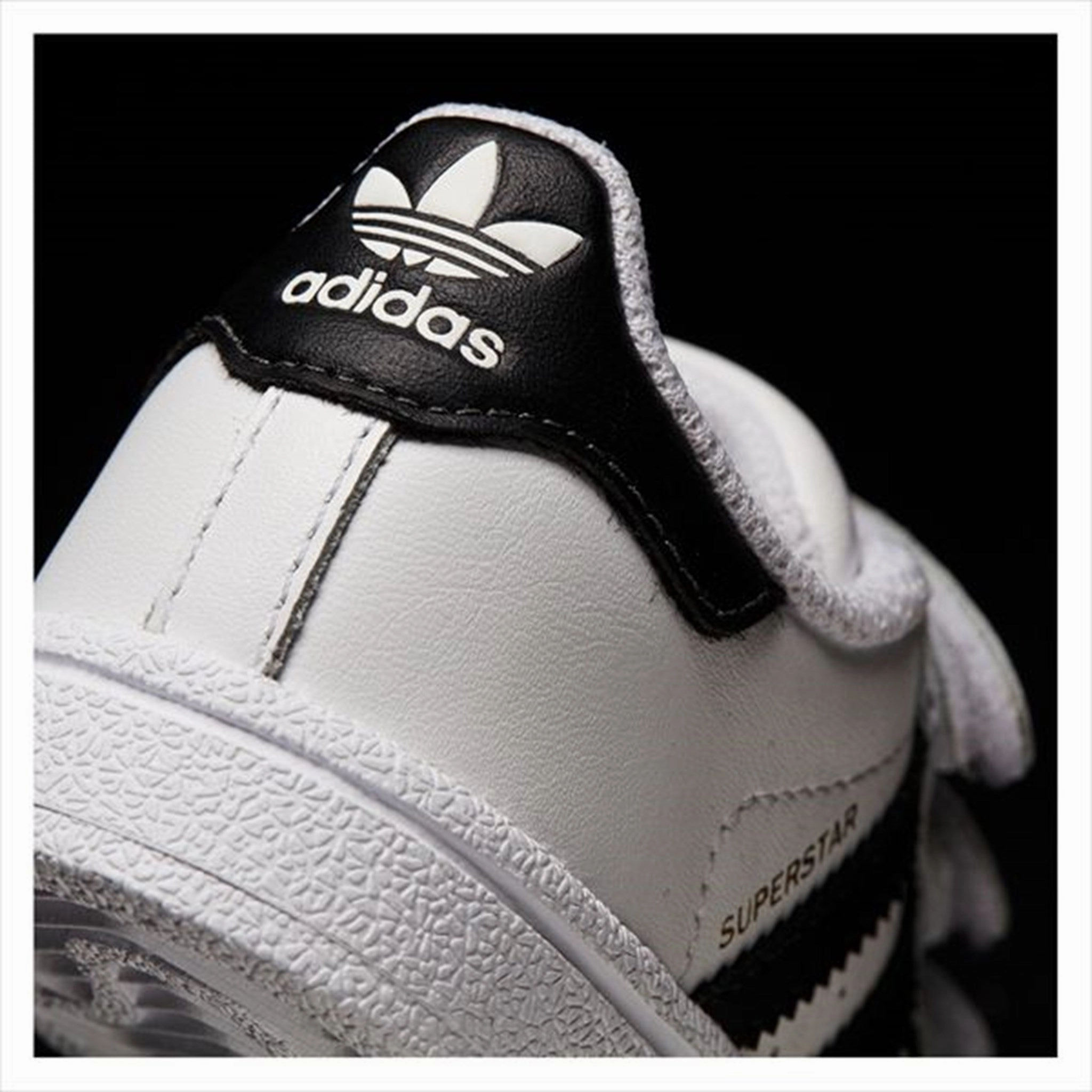 Bendable Heel Counter adidas Superstar Sneakers White/Black