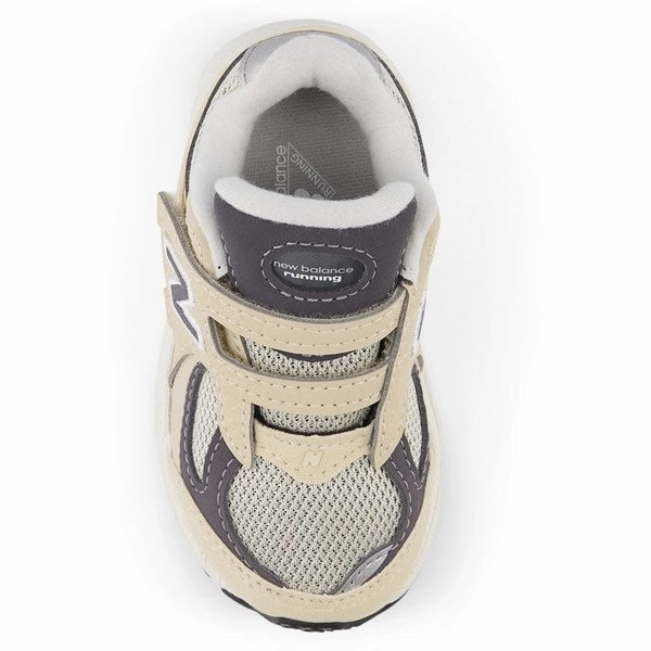 Back Tab New Balance 2002 Hook & Loop Sneakers Sandstone