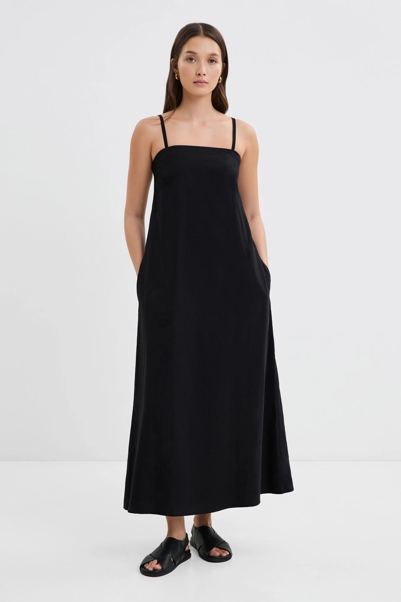Flattering Shape Look Aine Convertible Dress