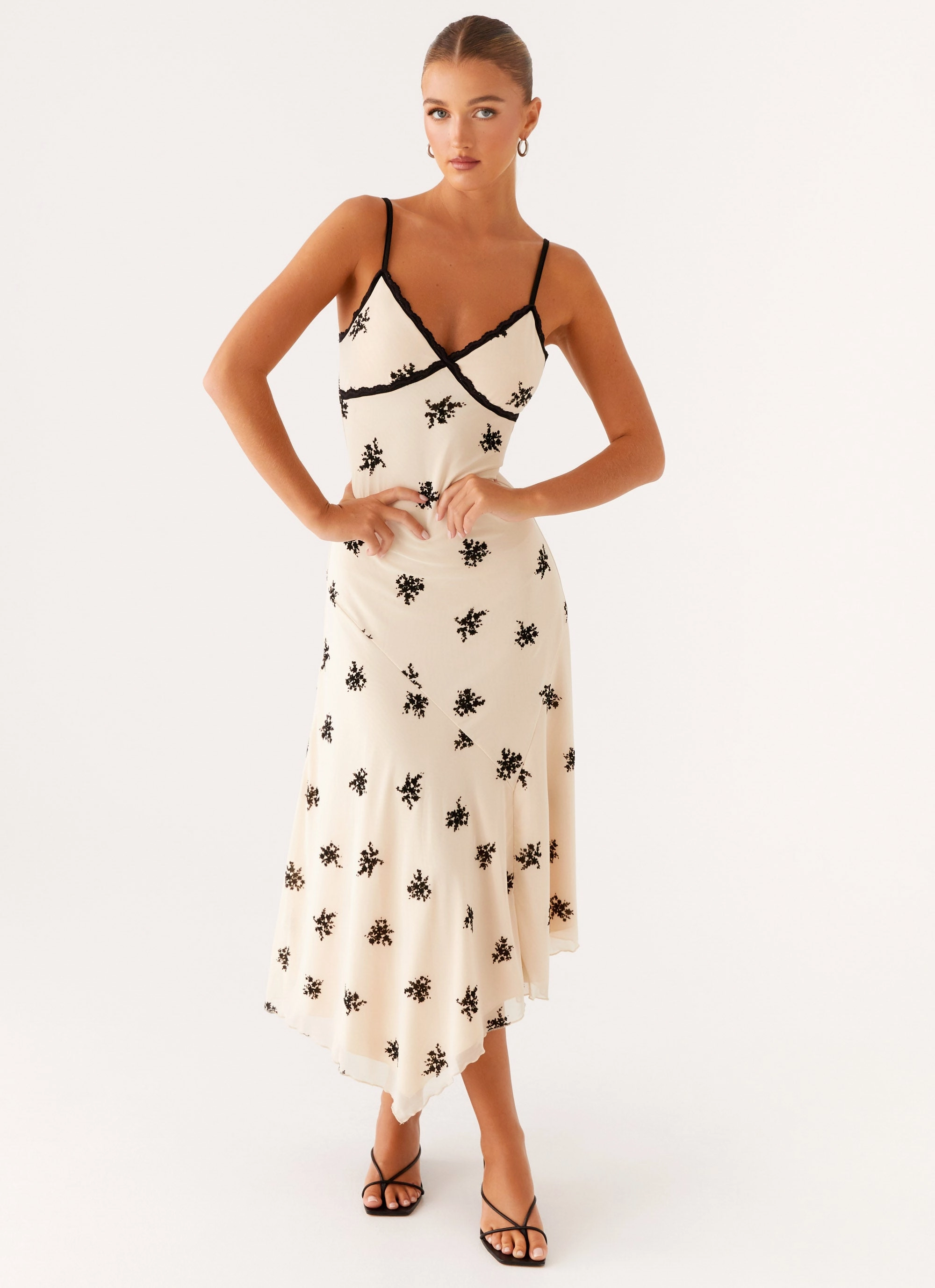 Chic beachwear dress Amelia Midi Dress - Nude