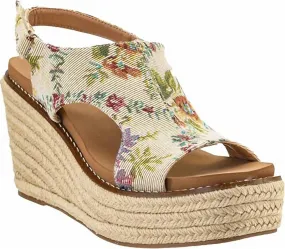 Women's Freddie Wedge Sandals In Sand Brocade Cushioned Ankle Collar