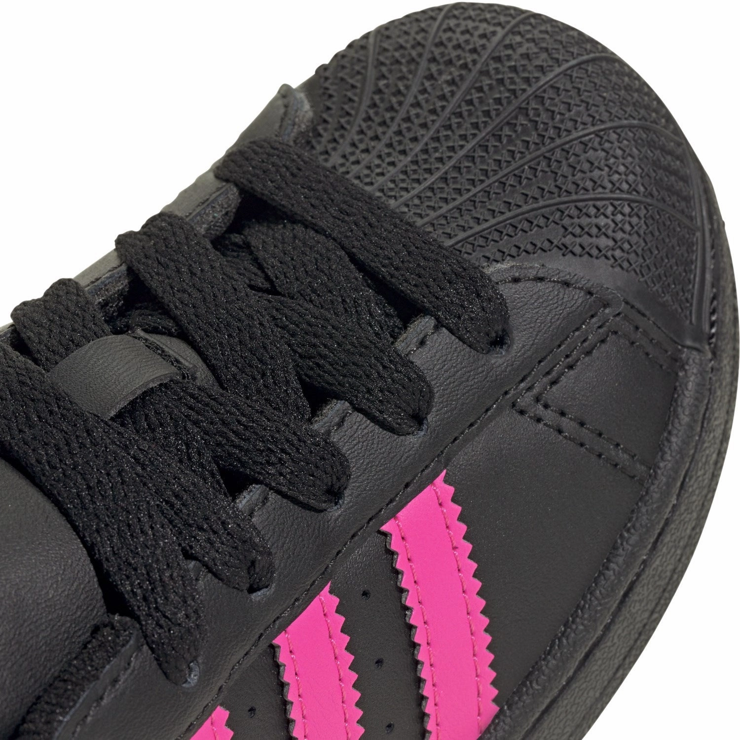 adidas Originals Core Black/Lucid Pink/Core Black Superstar Ii C Sneakers Dynamic Style