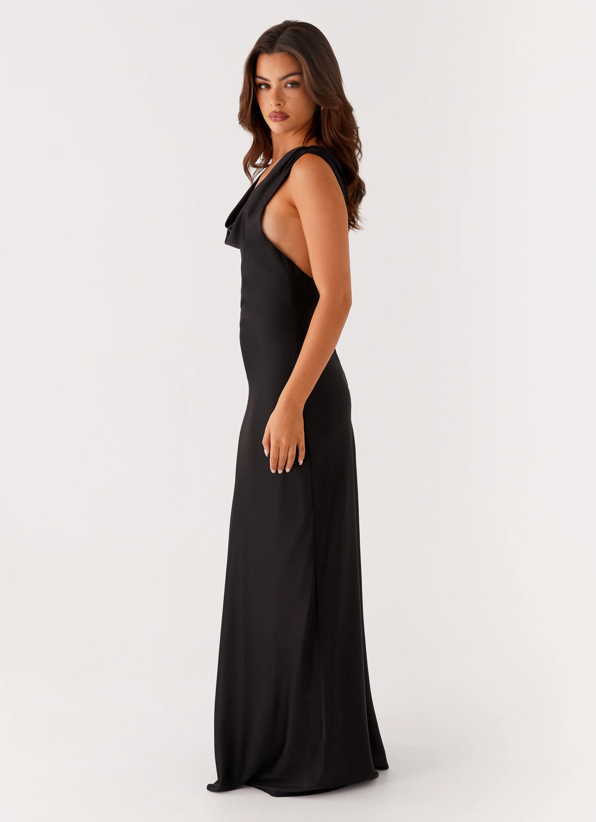 Arya Maxi Dress - Black French Vibe Polished Motion