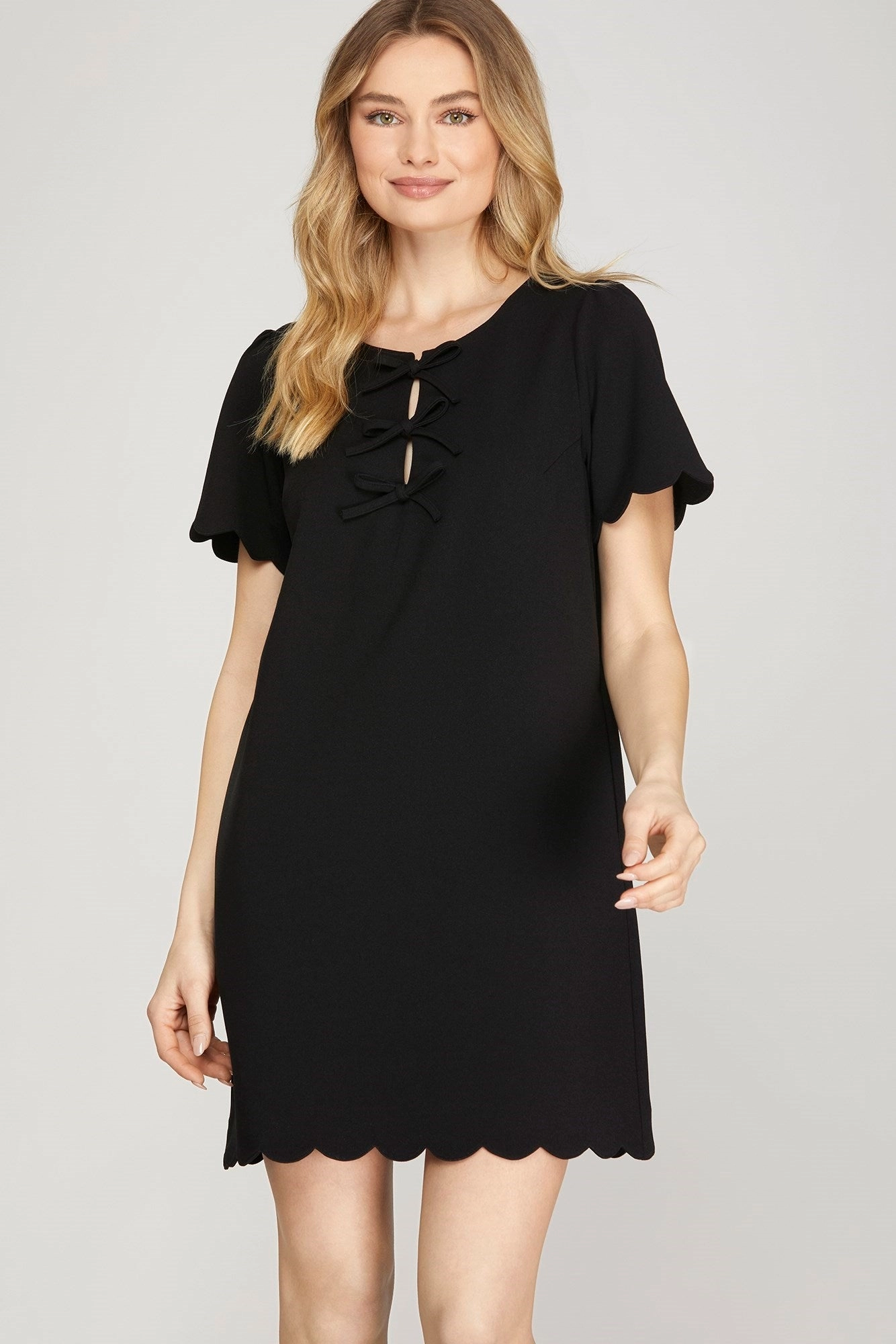 Tulle Flow Easy Comfort Short Scallop Sleeve Front Bow Scallop Hem Mini Dress