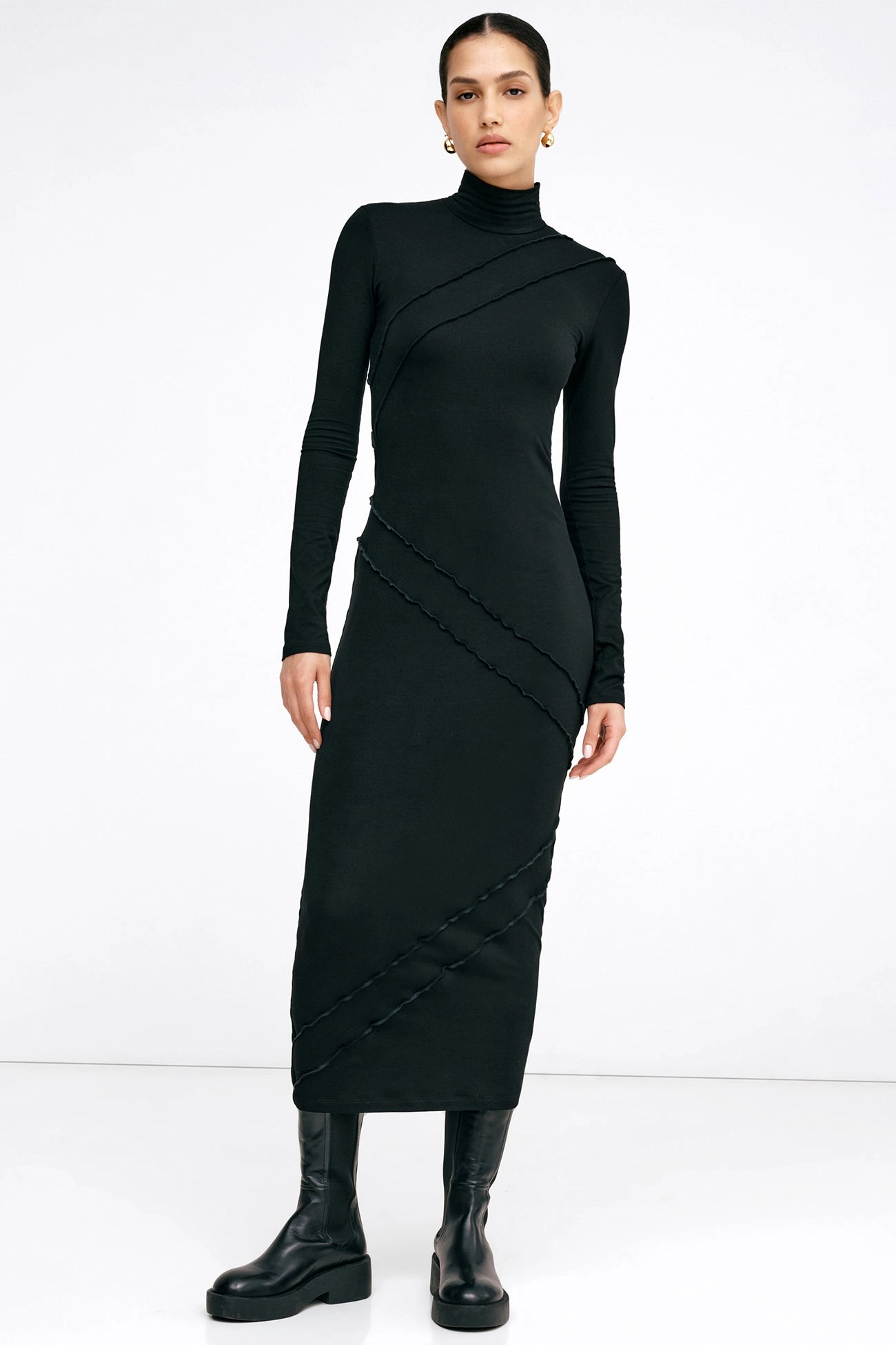 Malcolm Dress Lounge Fit Natural Aesthetic