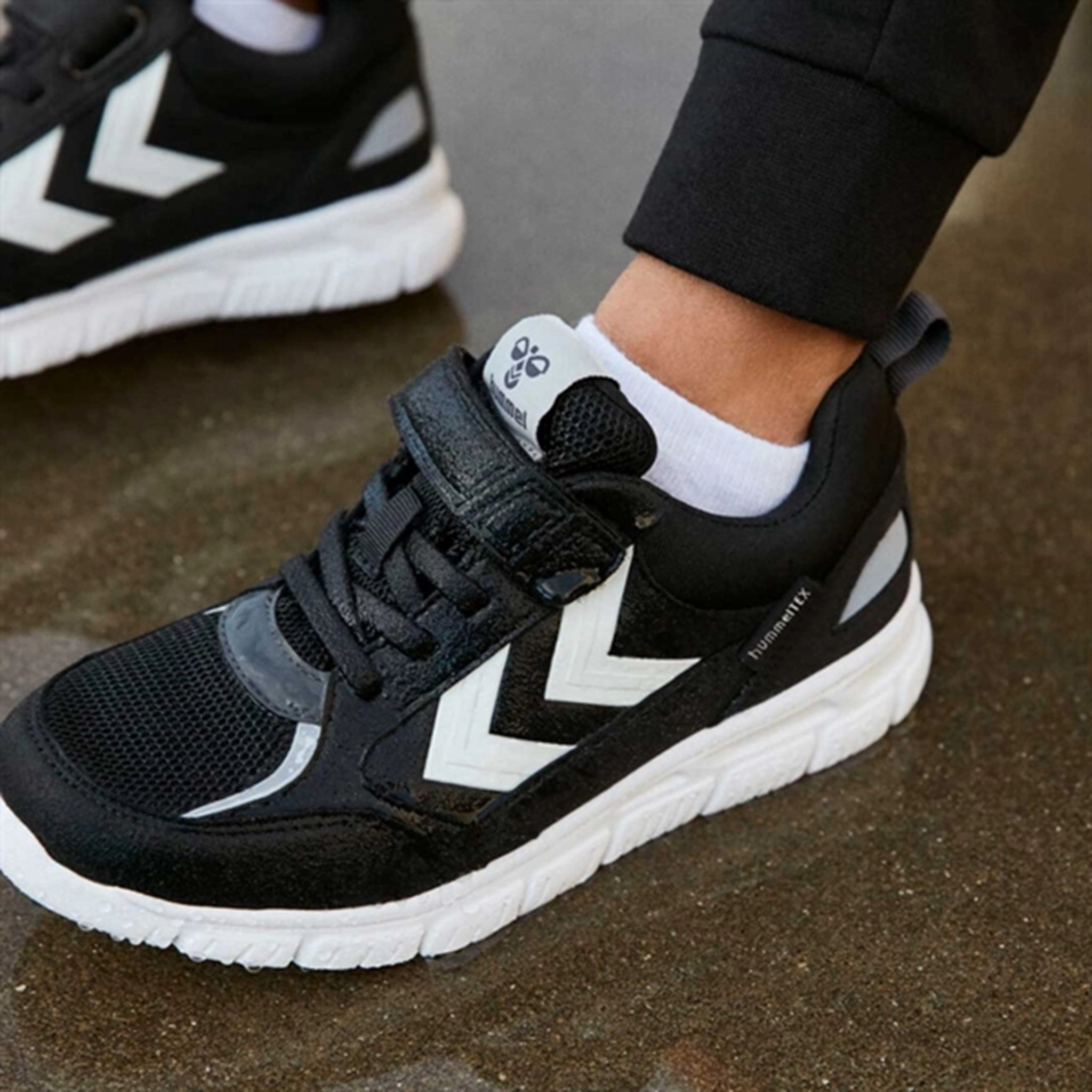 Core Fitness Hummel X-Light 2.0 TEX Sneakers JR Black