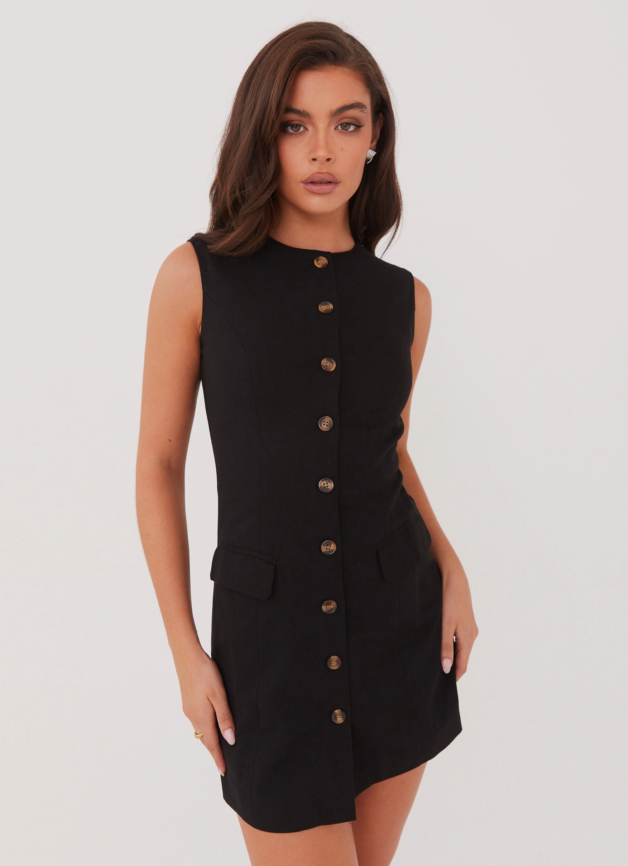 Fit Focused Sleek Appearance Castello Fiore Linen Mini Dress - Black