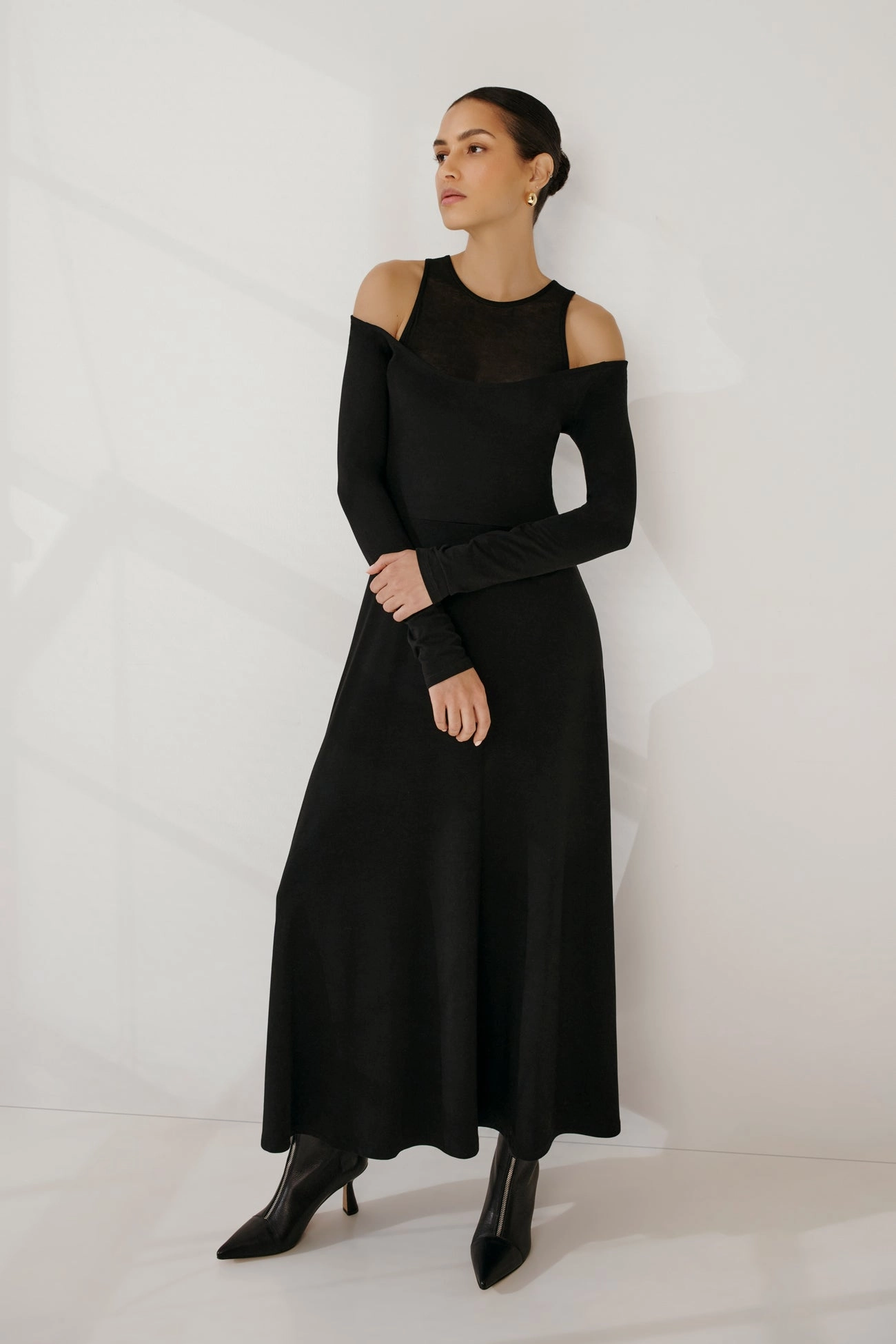 Carter Dress Shine Dressy Comfortable Design