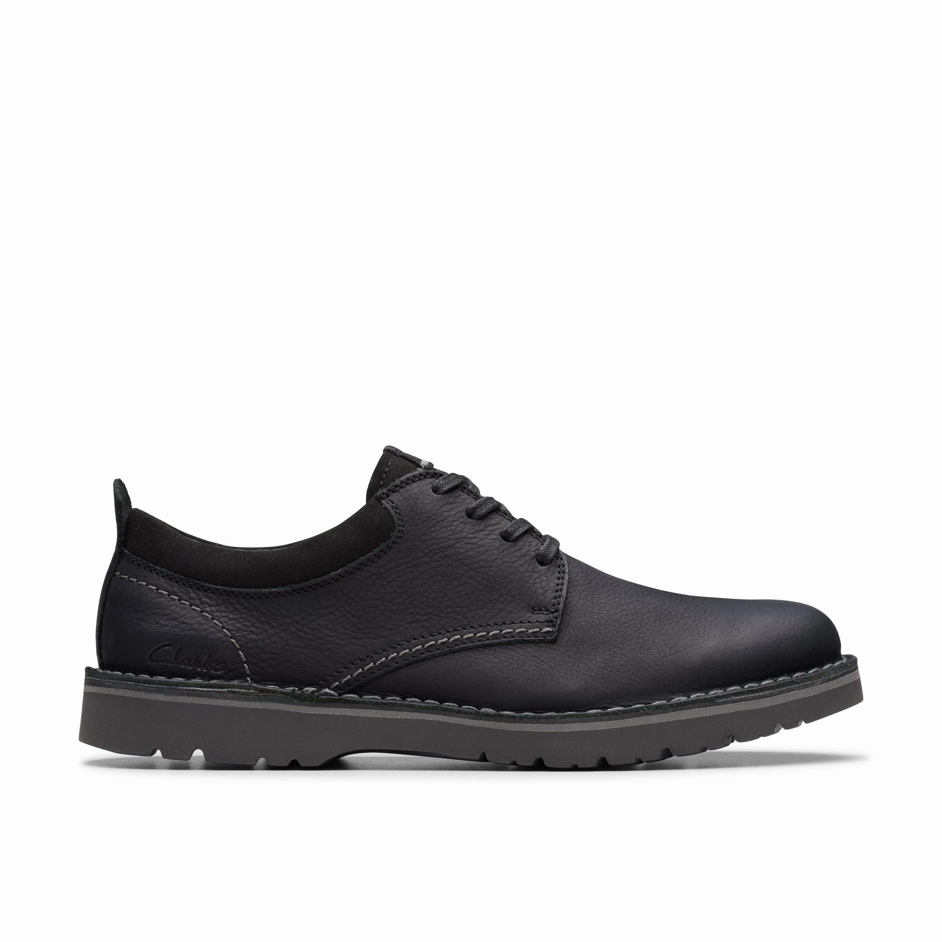 Clarks Eastridge Low in Black Leather Mark Fit