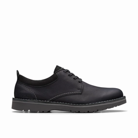 Clarks Eastridge Low in Black Leather Cushioned Footbed Fine Stitching