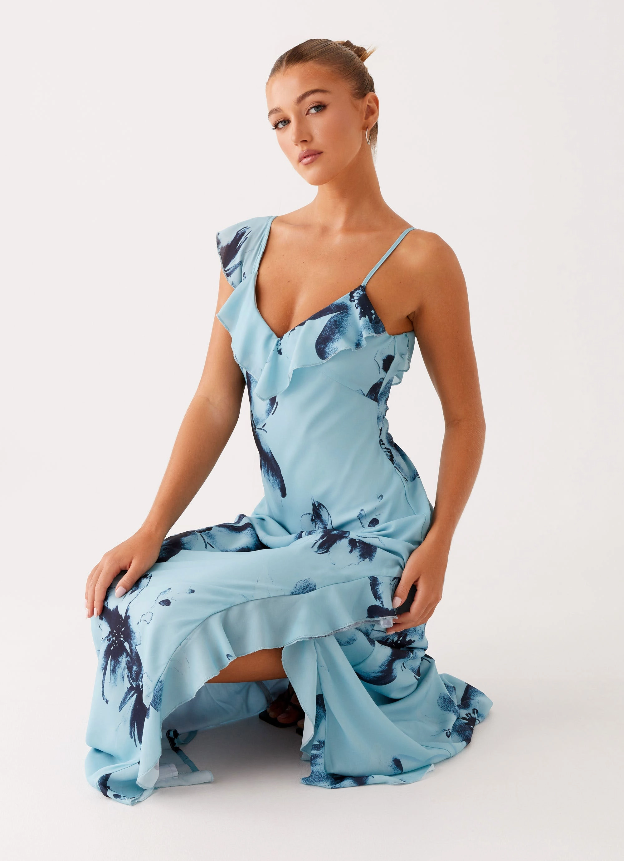 Sage Glow Romantic date dress Goldsmith Maxi Dress - Blue Black Floral