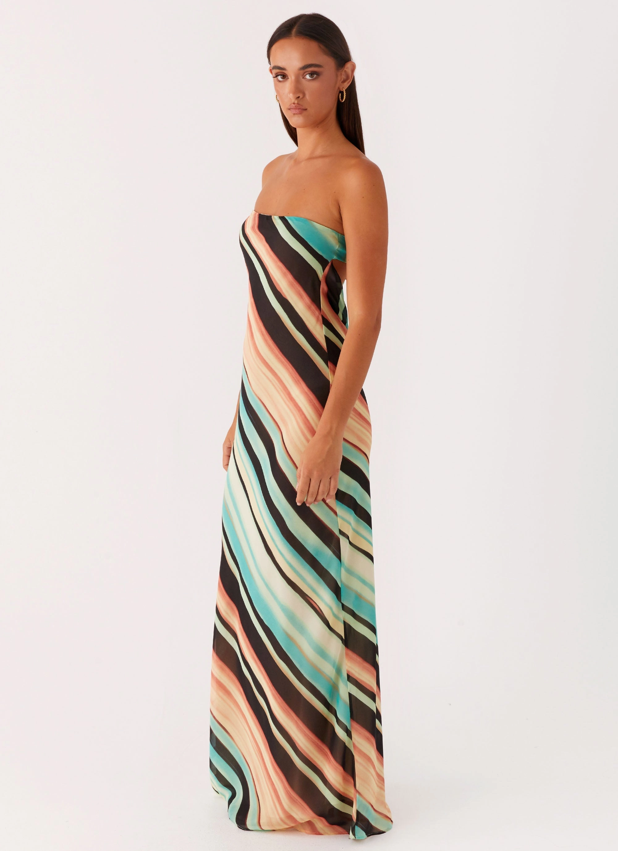 Clean Fit Romantic-Detail Como Maxi Dress - Stripe