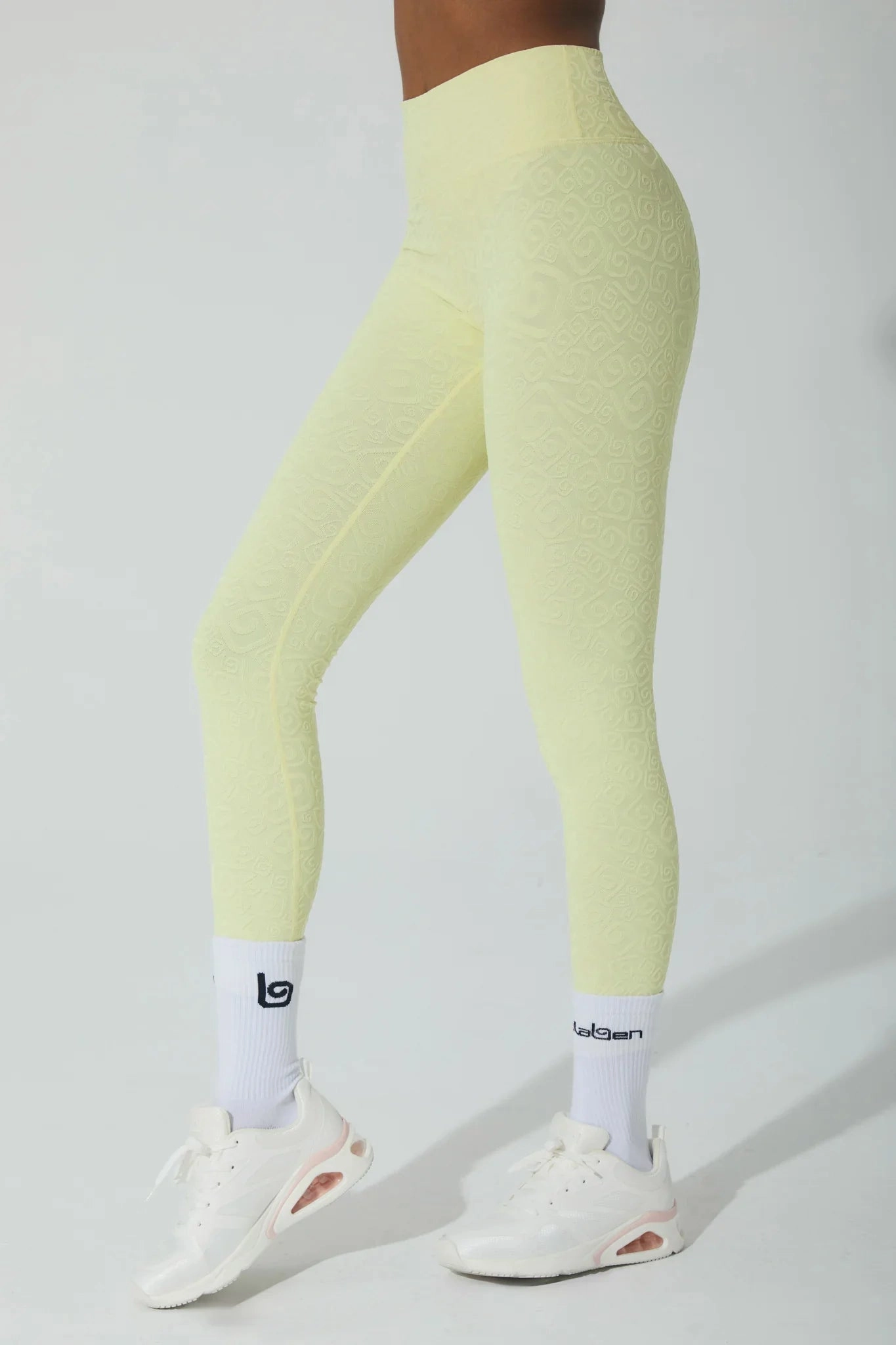 Trendy And Comfortable Tactile Comfort D??ese Fleur 3D Leggings - Yellow Pearl