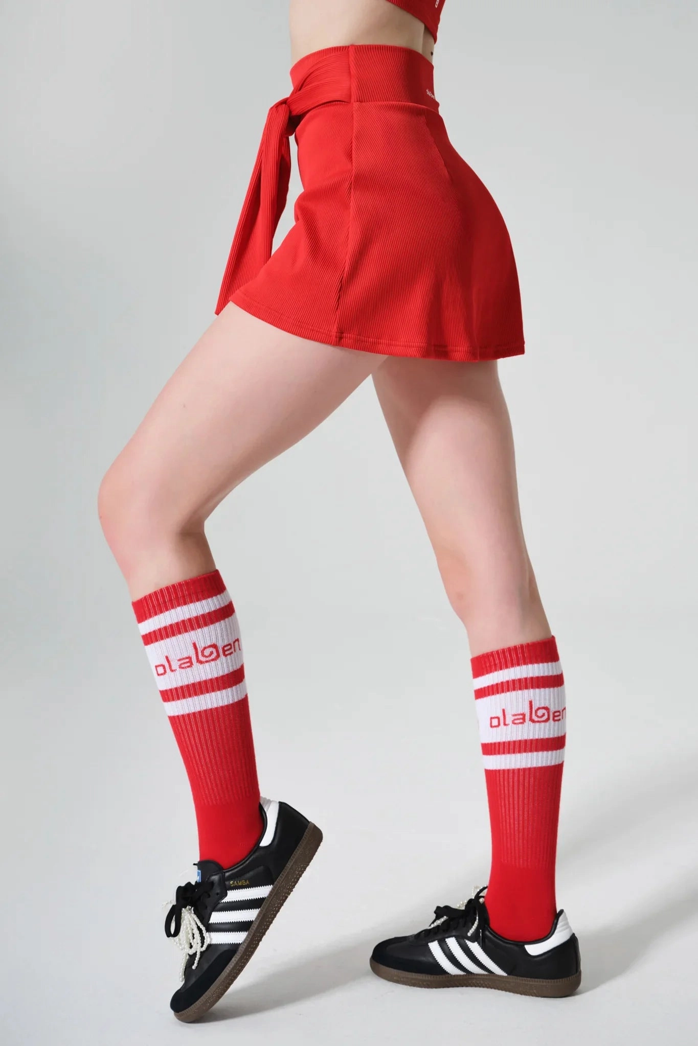 Compression Support Layer snap closure Damaris Skirt - Savvy Red