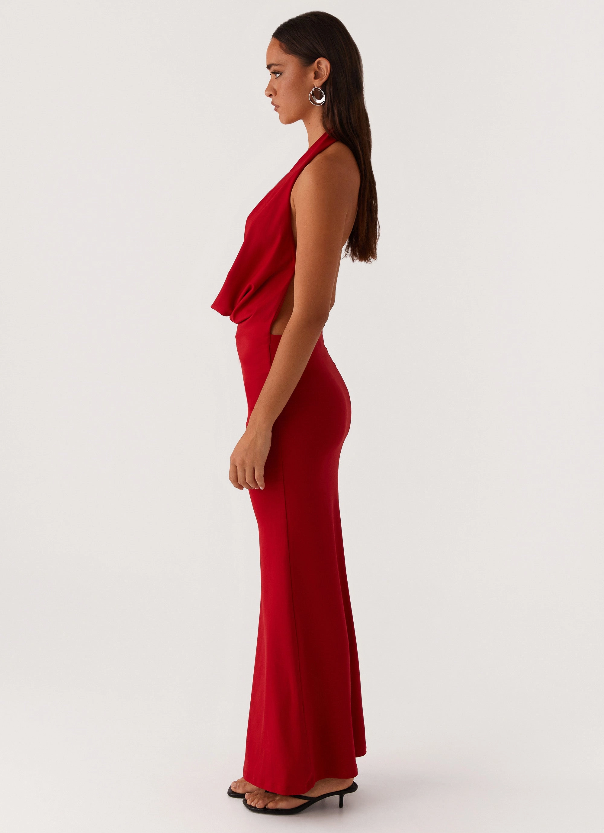 Dedicated Maxi Dress - Red Sleek Design Front-Pocket
