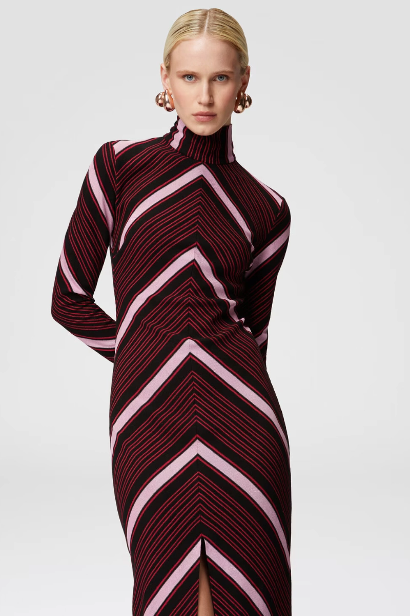 Long Turtleneck Dress Daywear Fit
