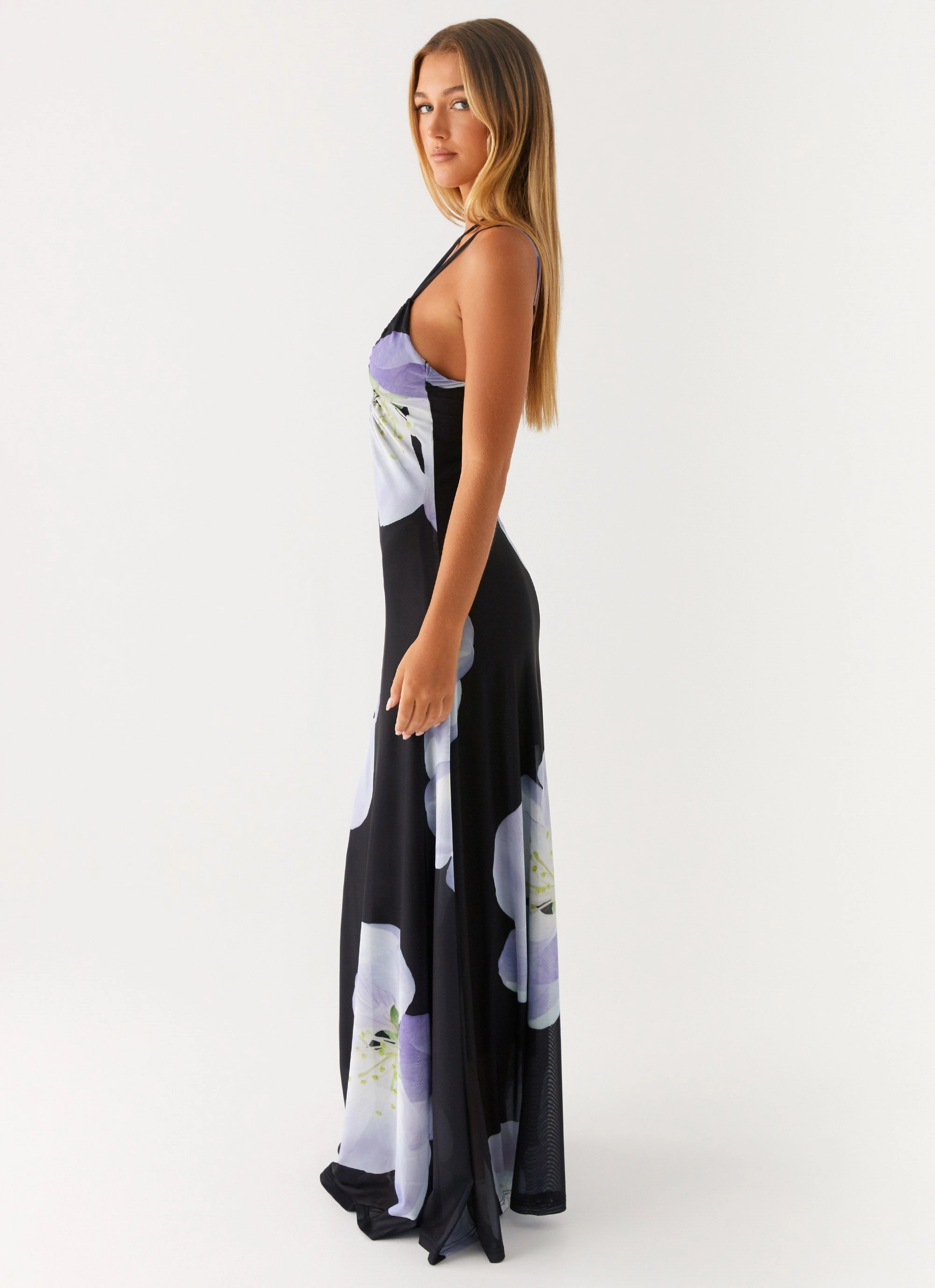 Enrika Maxi Dress - Flower Print Sleek Outline Heritage-Brand