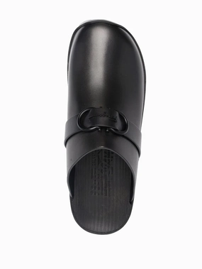 Comfortable Feel Ferragamo Gancini Ornament Clogs