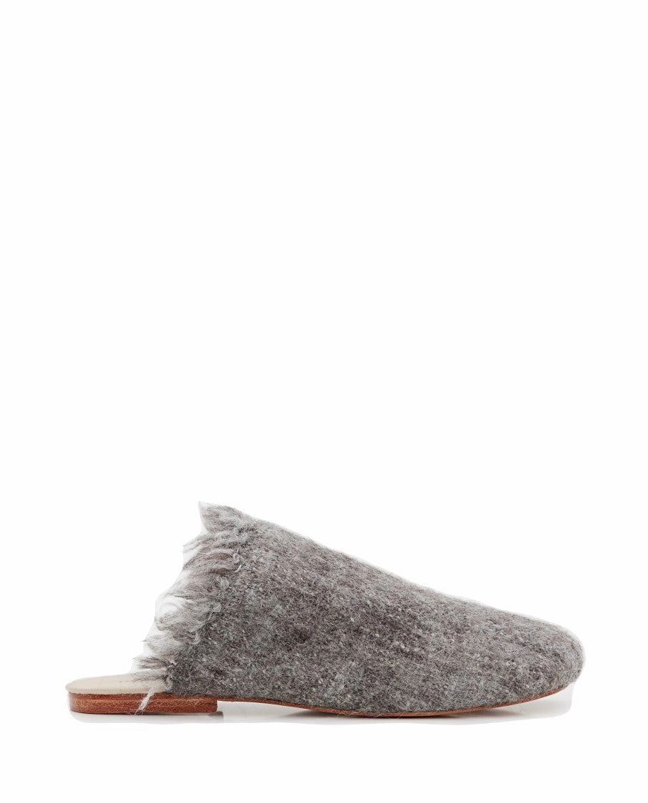 Cozy Travel Fringed Etamine Slippers