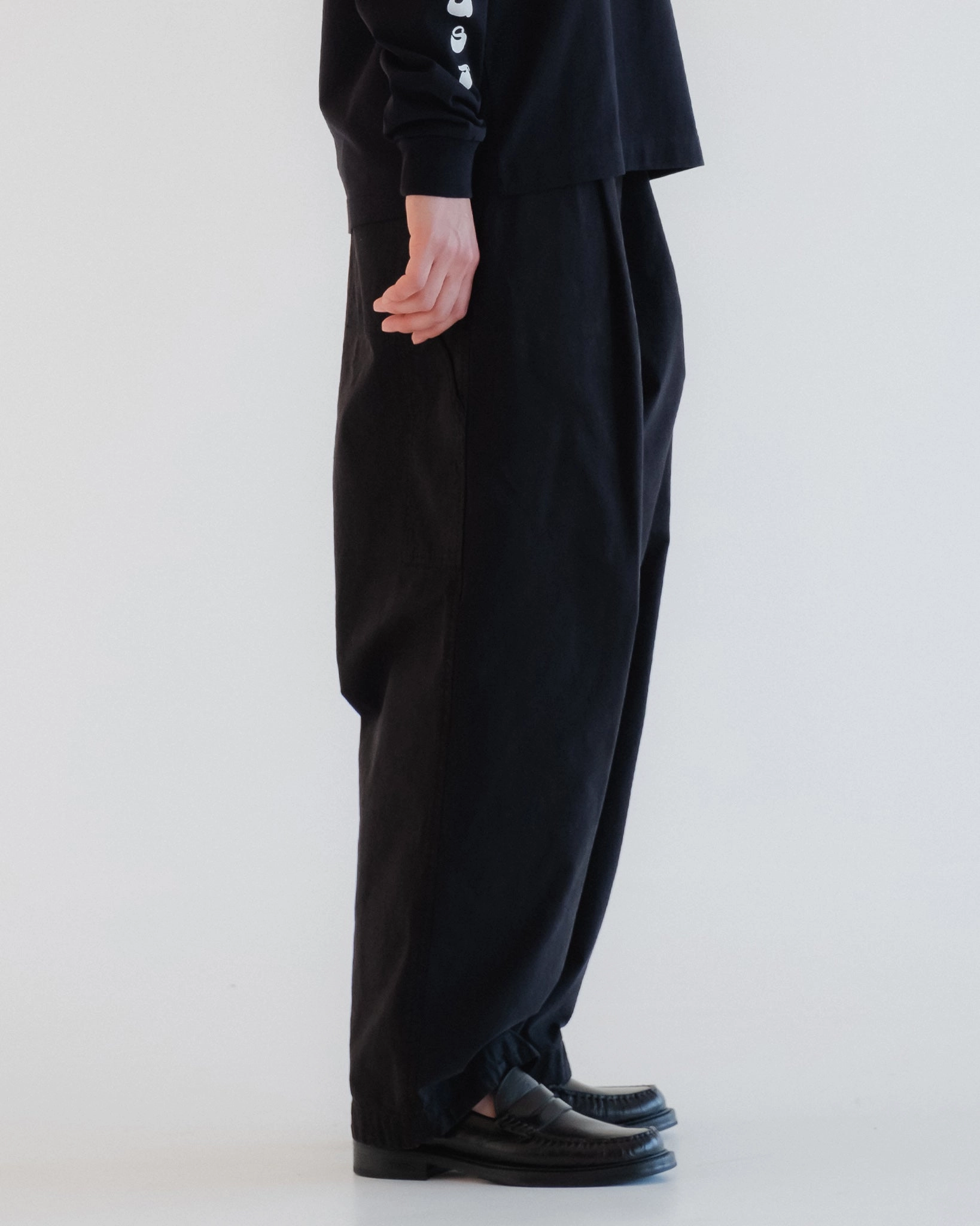 NonIrritatingSeams Low Bulk G.o.D British Worker Cotton Linen Black