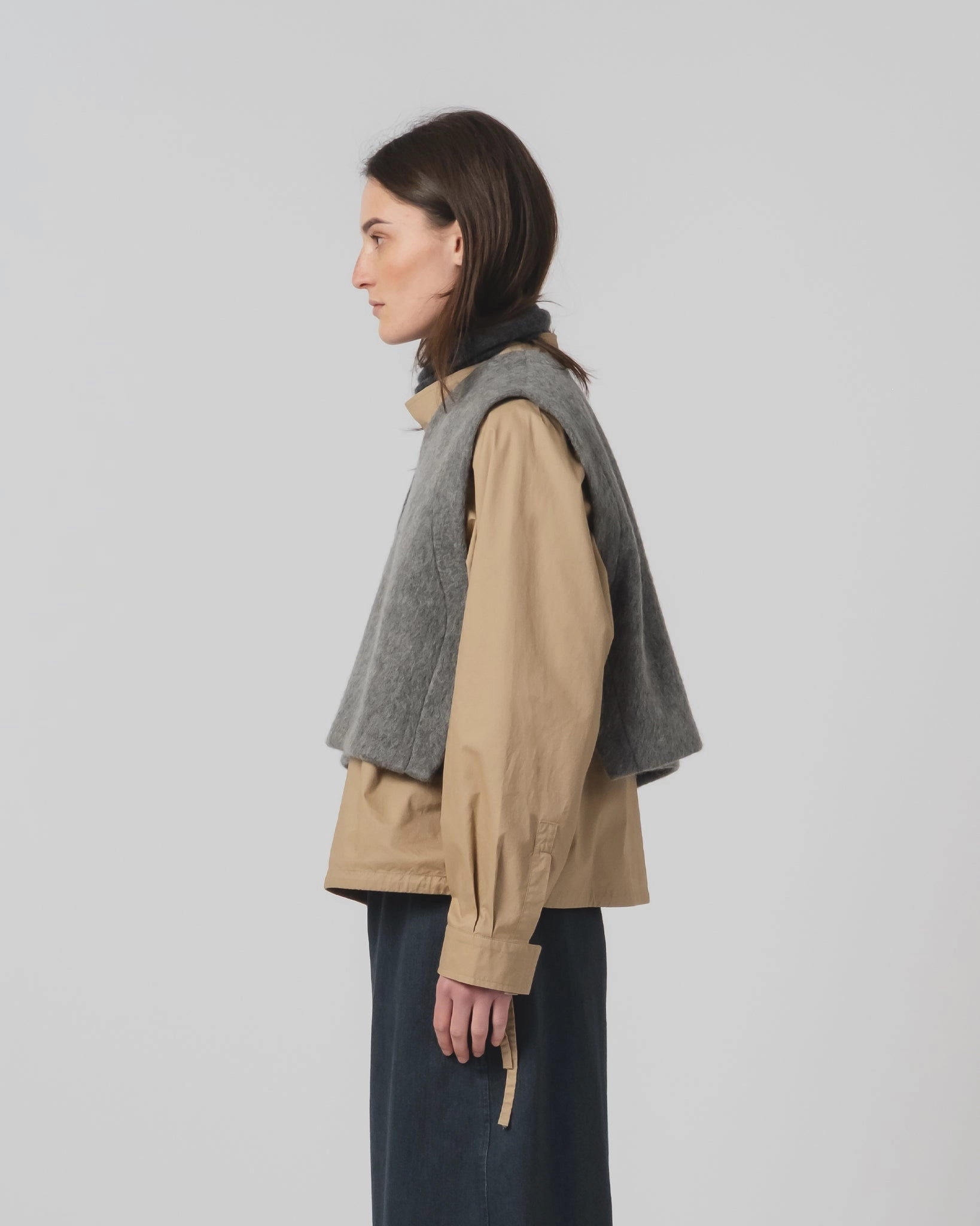 G.o.D Vee Vest Mohair Fleece Asphalt city dwellers Motivate