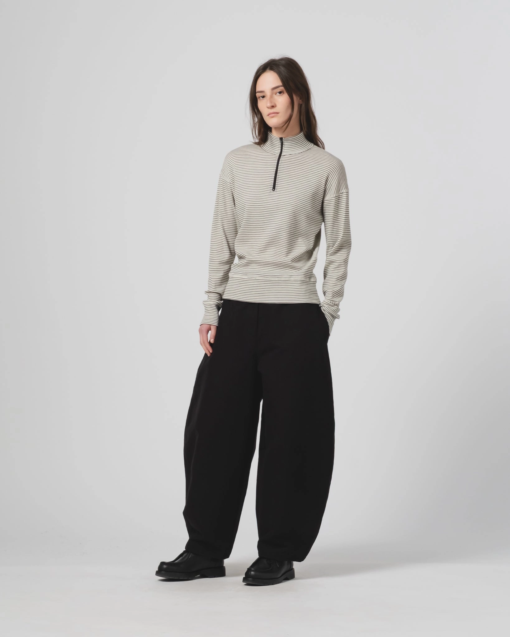 Comfortable Wear Flexible Weave G.o.D Zipper Pull Over Light Wool Ecru/Black