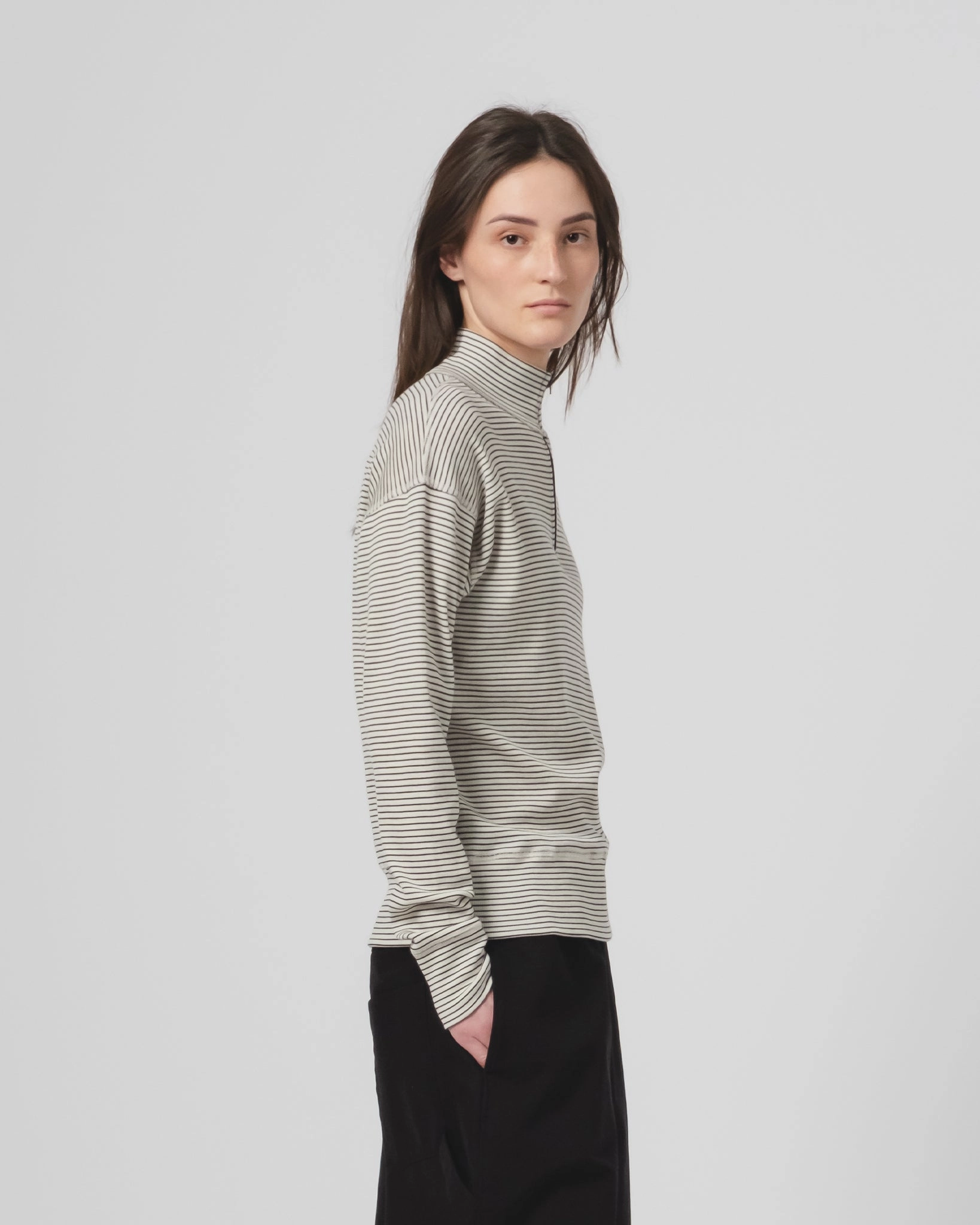 Flexible stretch G.o.D Zipper Pull Over Light Wool Ecru/Black