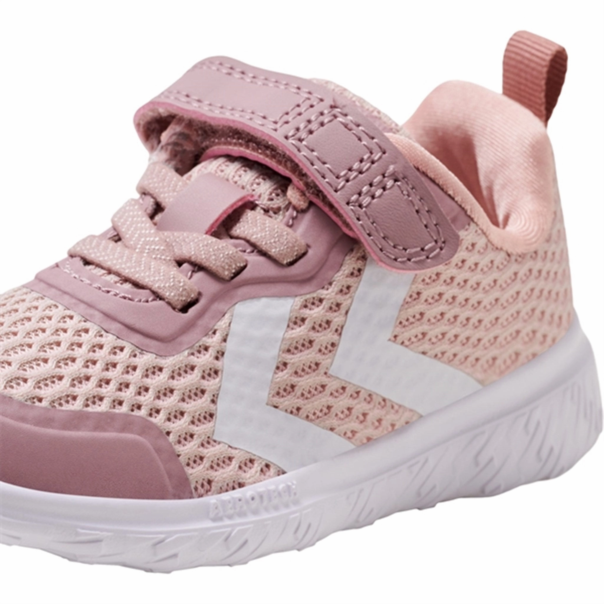 Motion Fit Hummel Pale Lilac Actus Recycled INF Sneakers