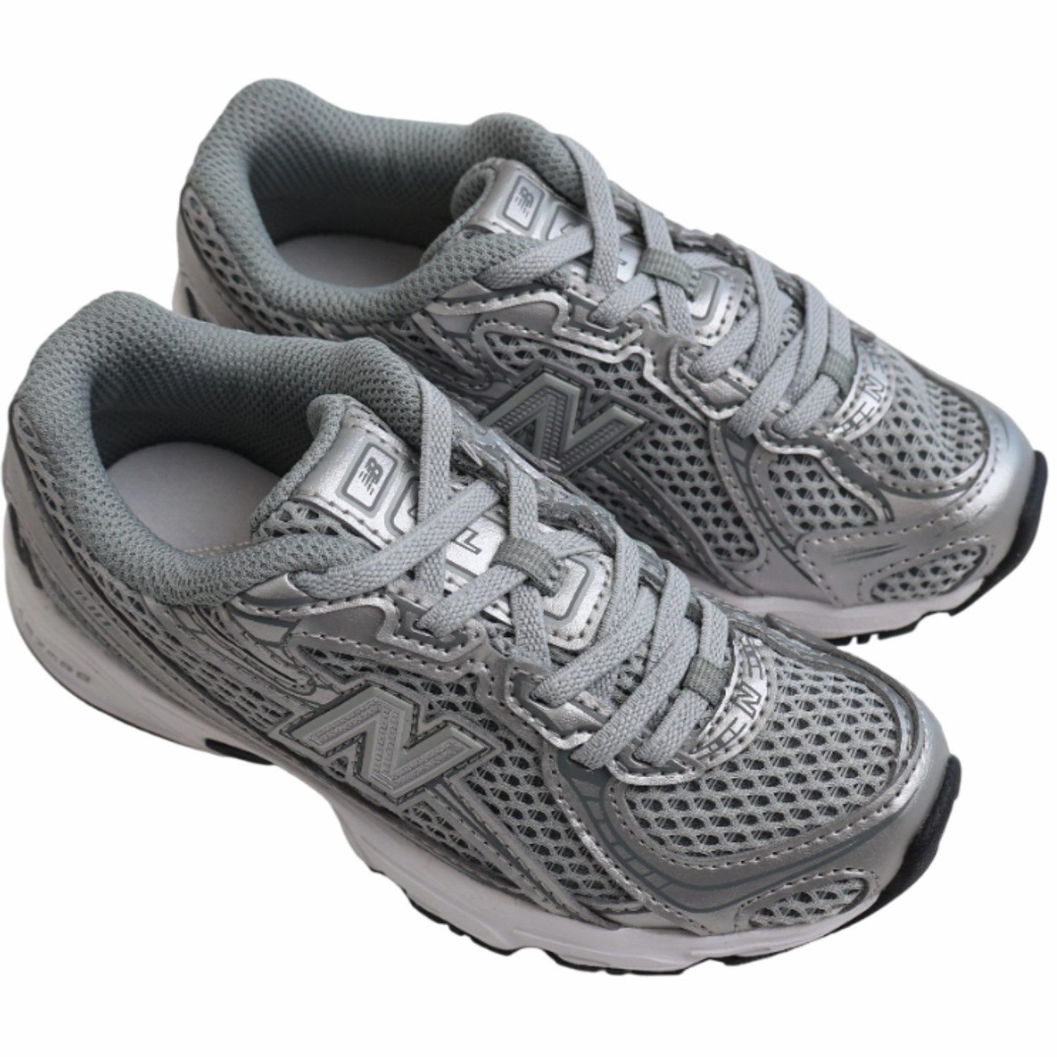 Thermal Regulation Lining Heat Sealed Overlays New Balance Raincloud 740 Kids Bungee Lace Sneakers