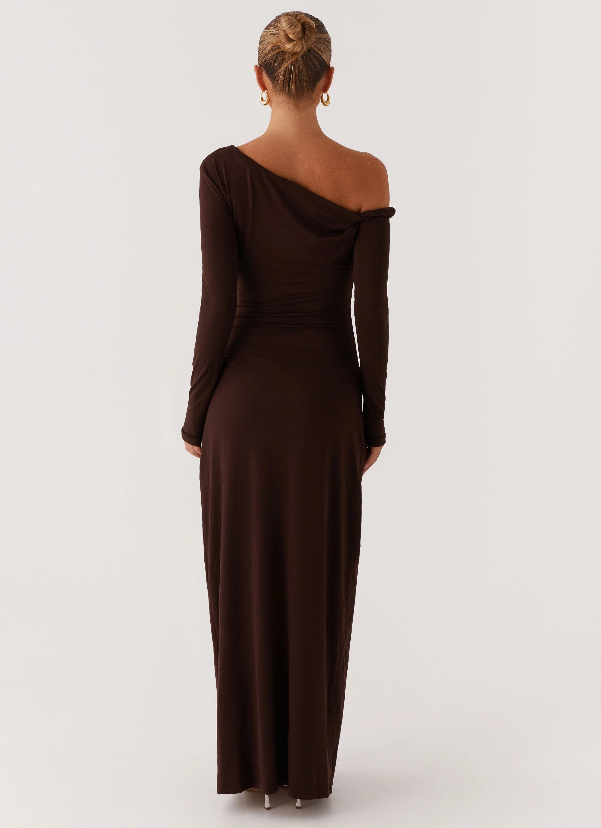 Jordana Twist Maxi Dress - Brown Smart Detail