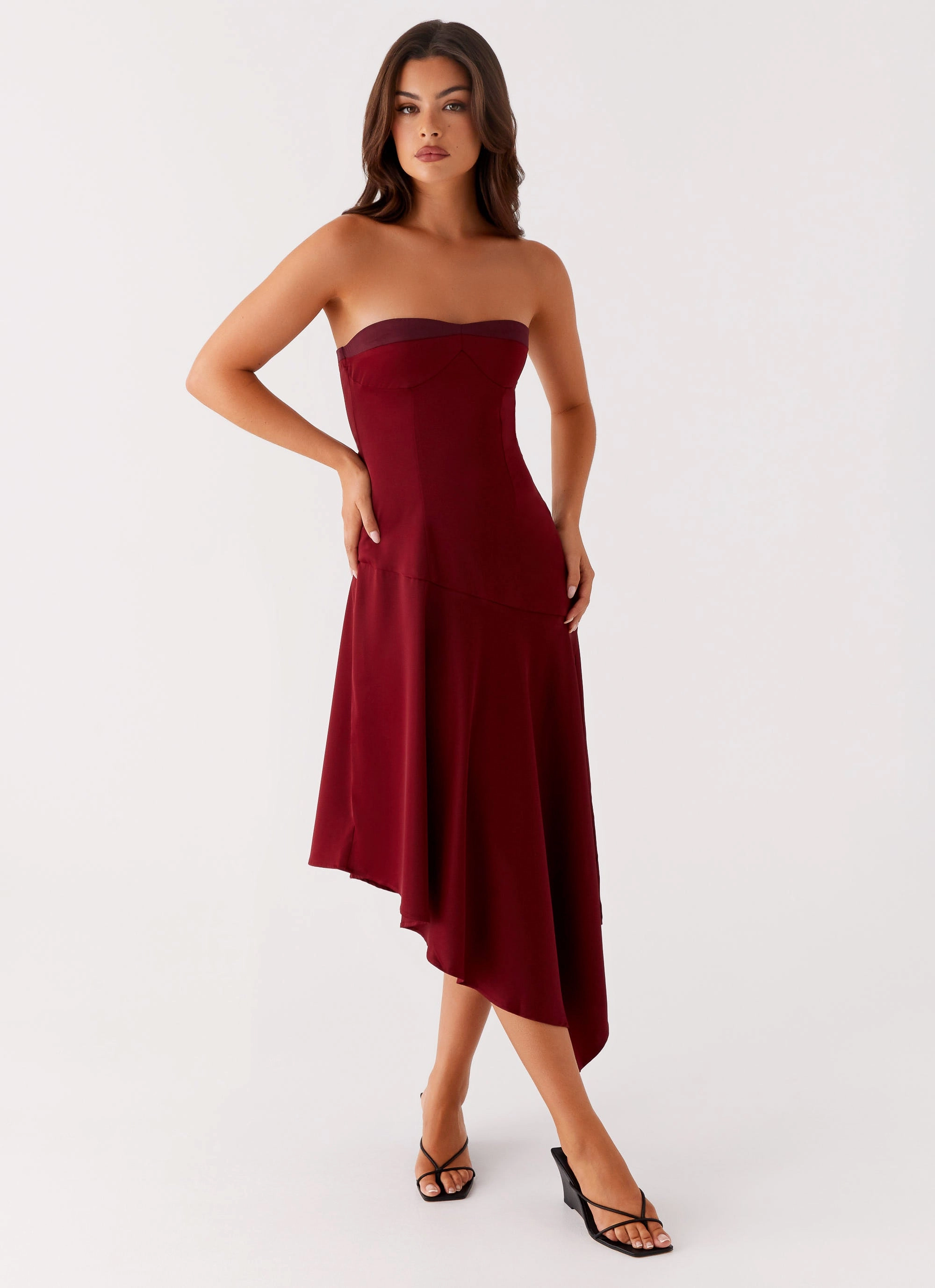 Matisse Midi Dress - Red Soft Gradient Feminine fit-and-flare silhouette