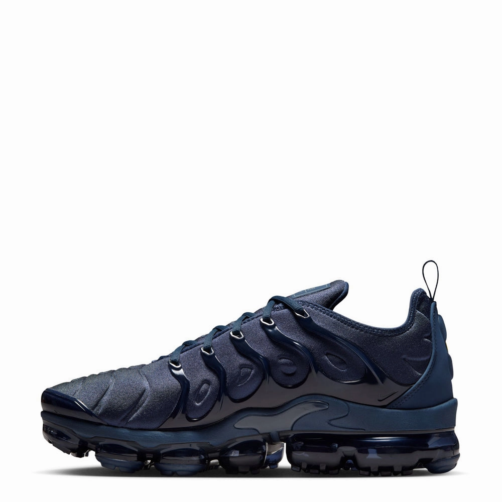 Air VaporMax Plus - Mens Minimalist Design running in humid weather