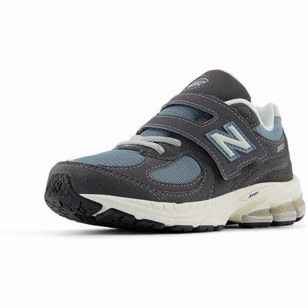 Easy Activity New Balance 2002 Alternative Closure Sneakers Magnet