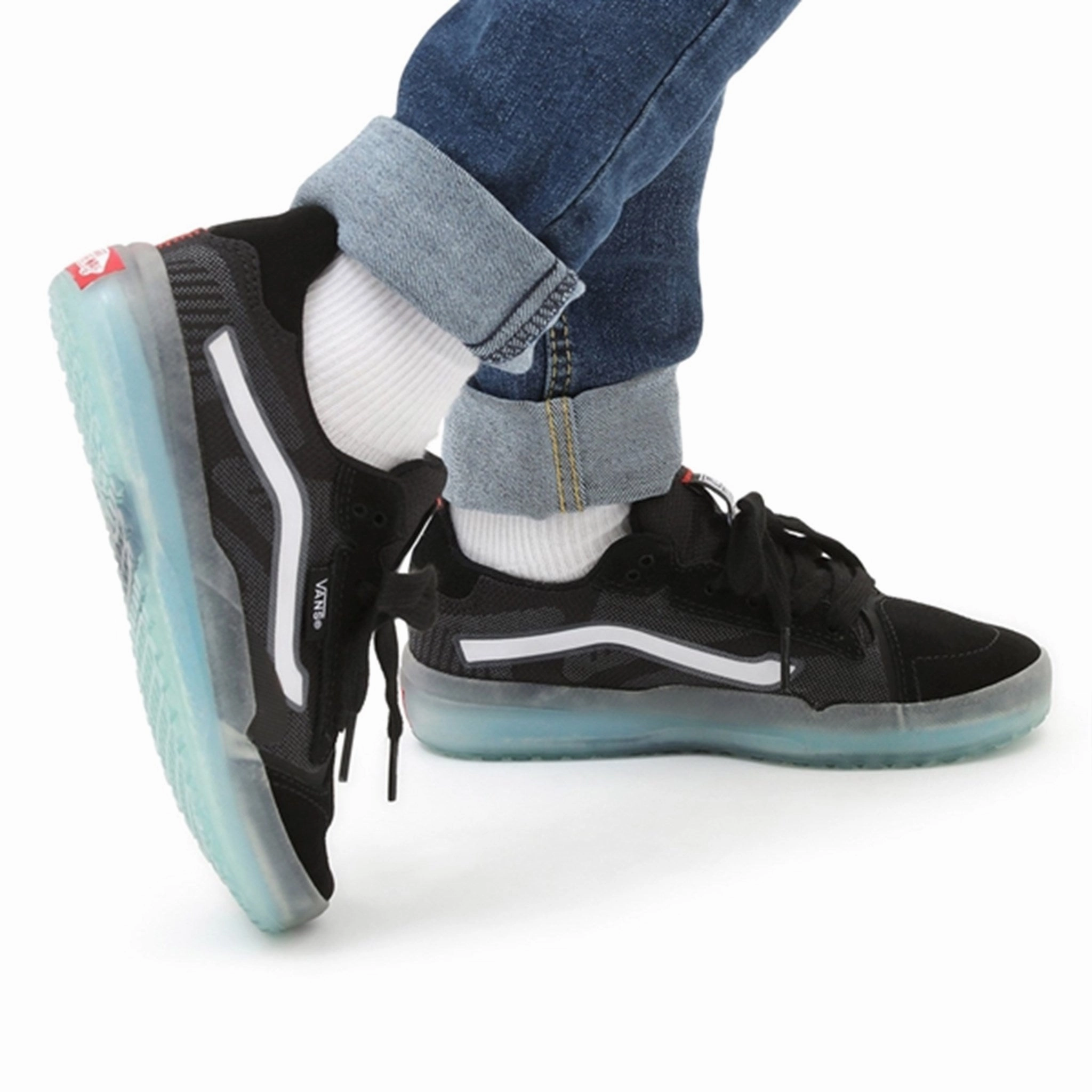 VANS Evdnt Ultimatewaffle Black/White Shoes Neutral Pace Hyperlock Heel Cage