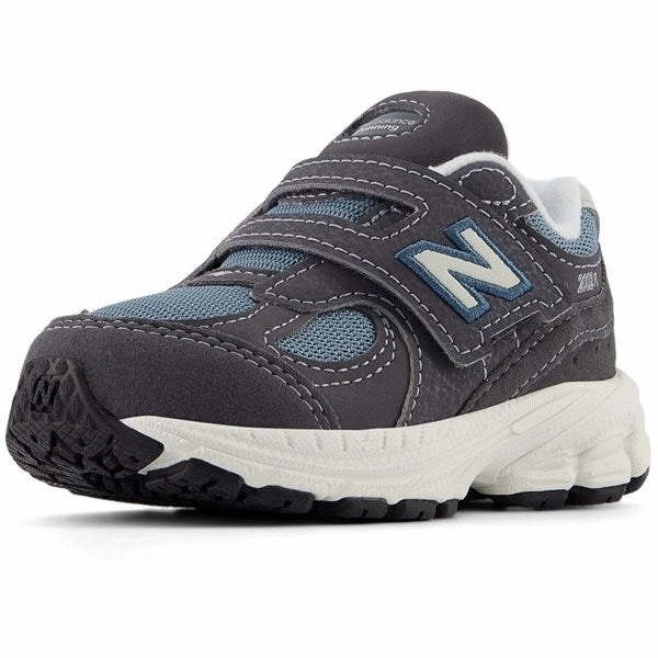 Sculpted comfort Running Shoes New Balance 2002 Hook & Loop Sneakers Magnet