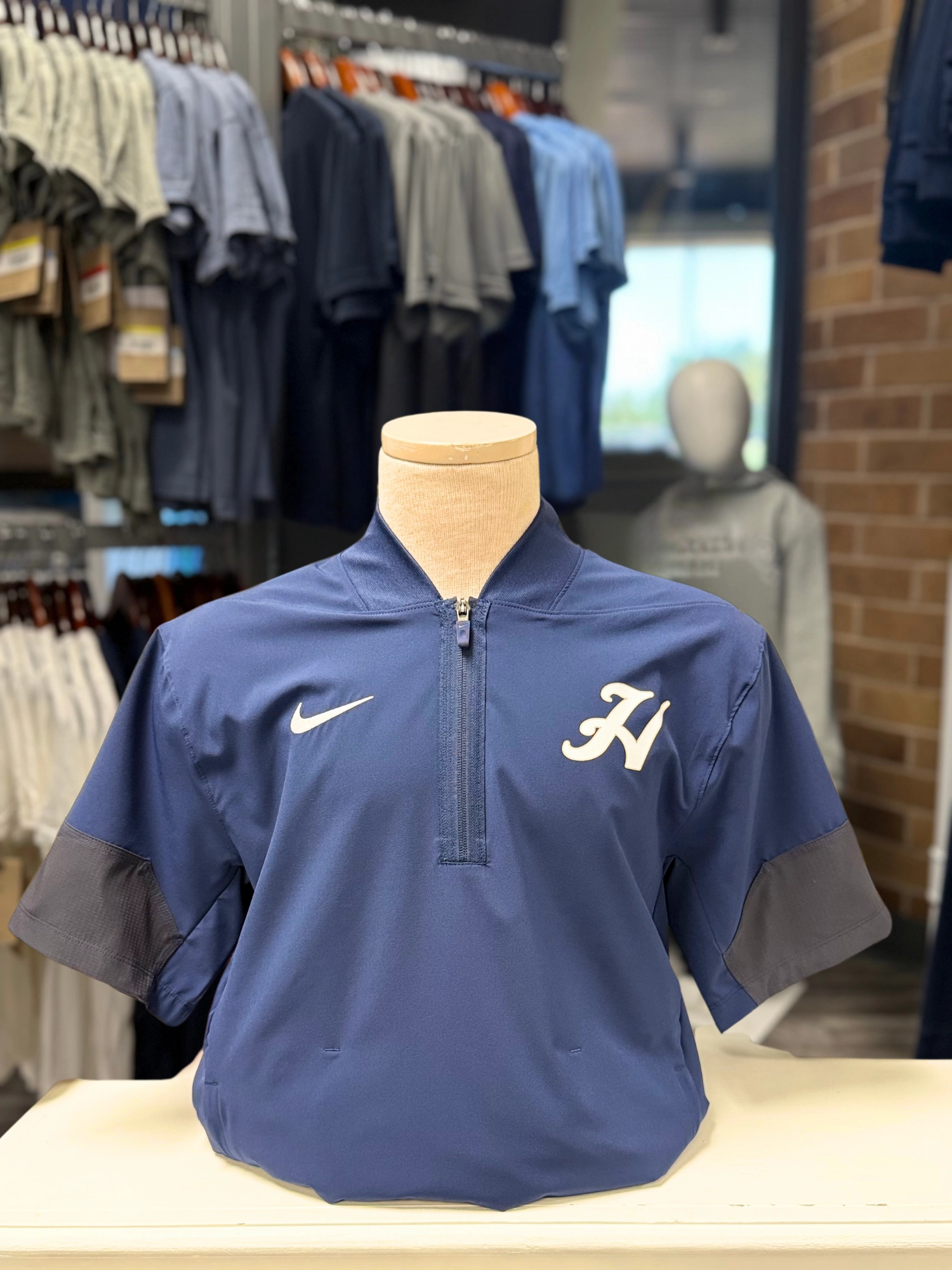 Quick Comfort Wear Smart Design Nike Authentic Collection Men's Coach's Jacket, script H