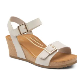 Women's Lexa Wedge Sandals In Ivory Stylish Travel Flats