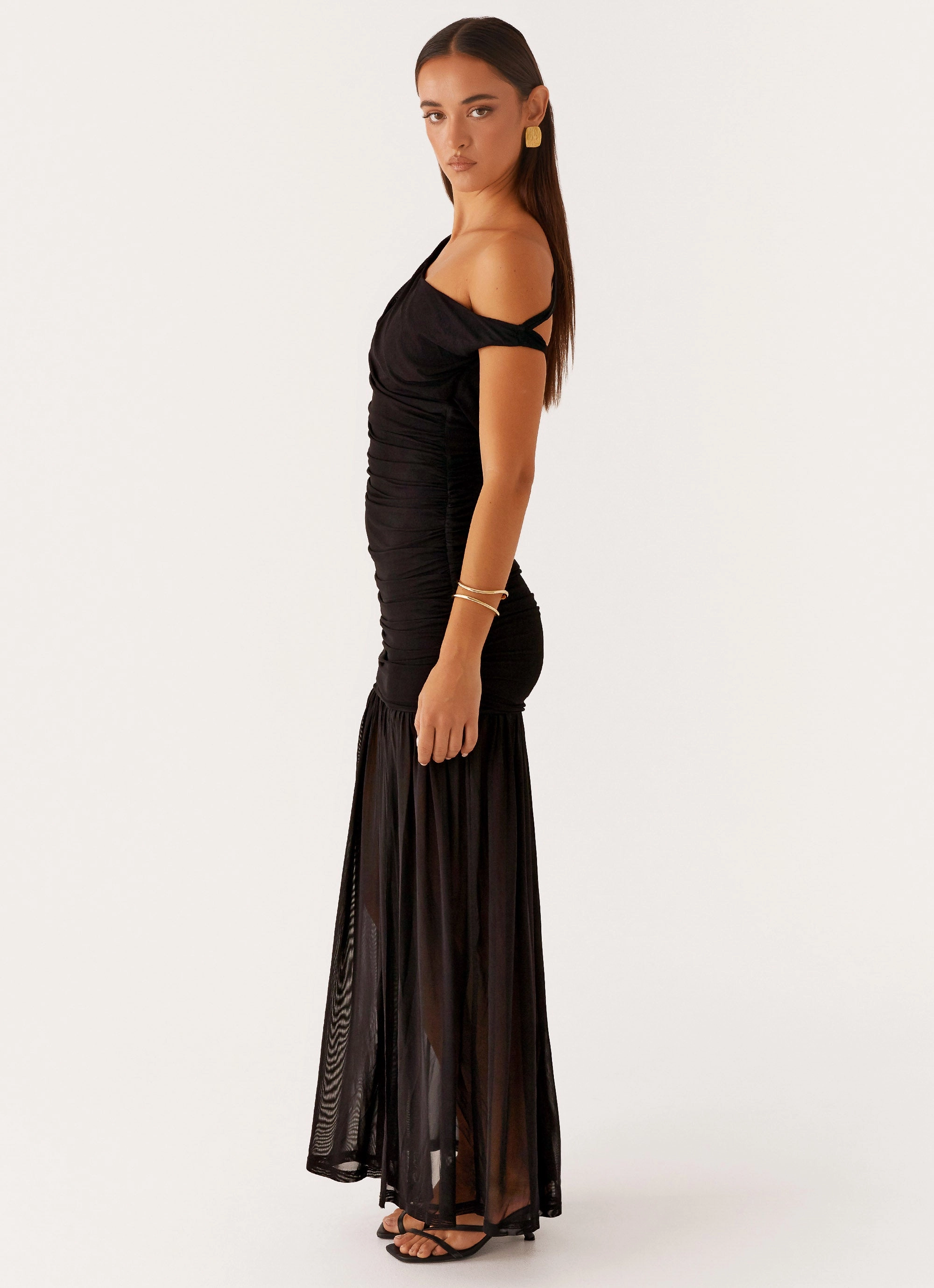 Sleek Design Pavilion Maxi Dress - Black