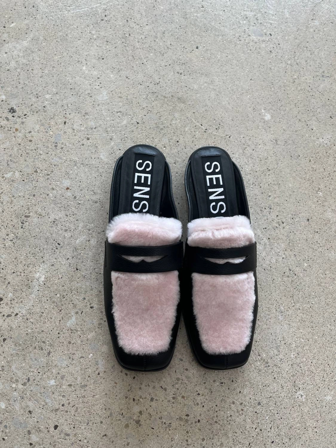 Anti Slip Edge Women's Gail Mule Shoes In Black/pink