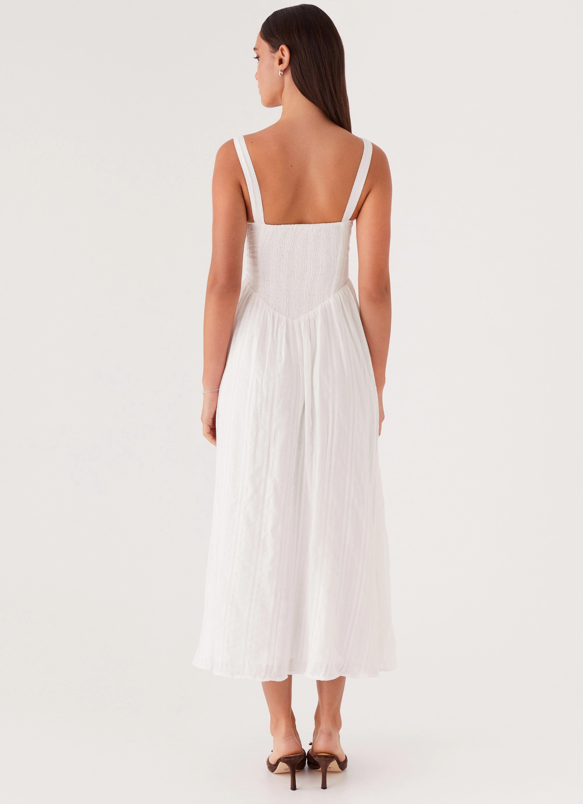 TaglessDesign Airy Feel Pascuelle Midi Dress - White