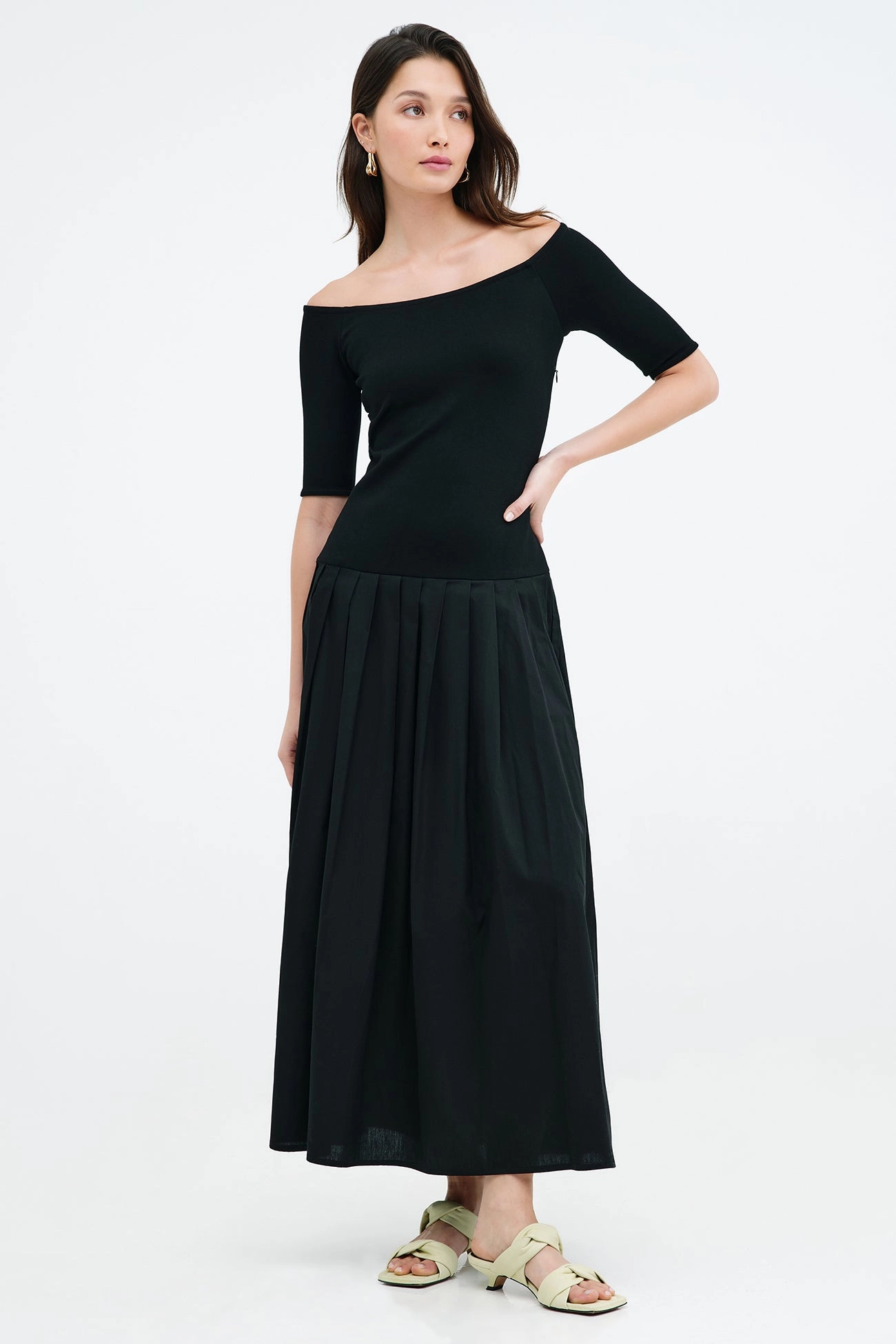 Petite Mila Dress Pleated design Casual Tones