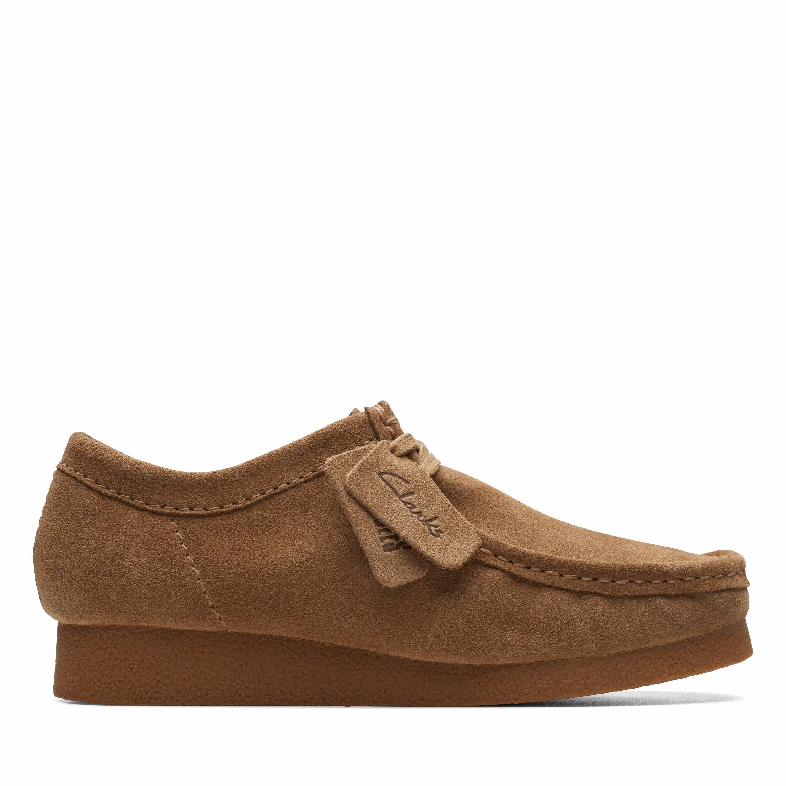 Clarks Wallabee EVO in Beige Suede Club Fit