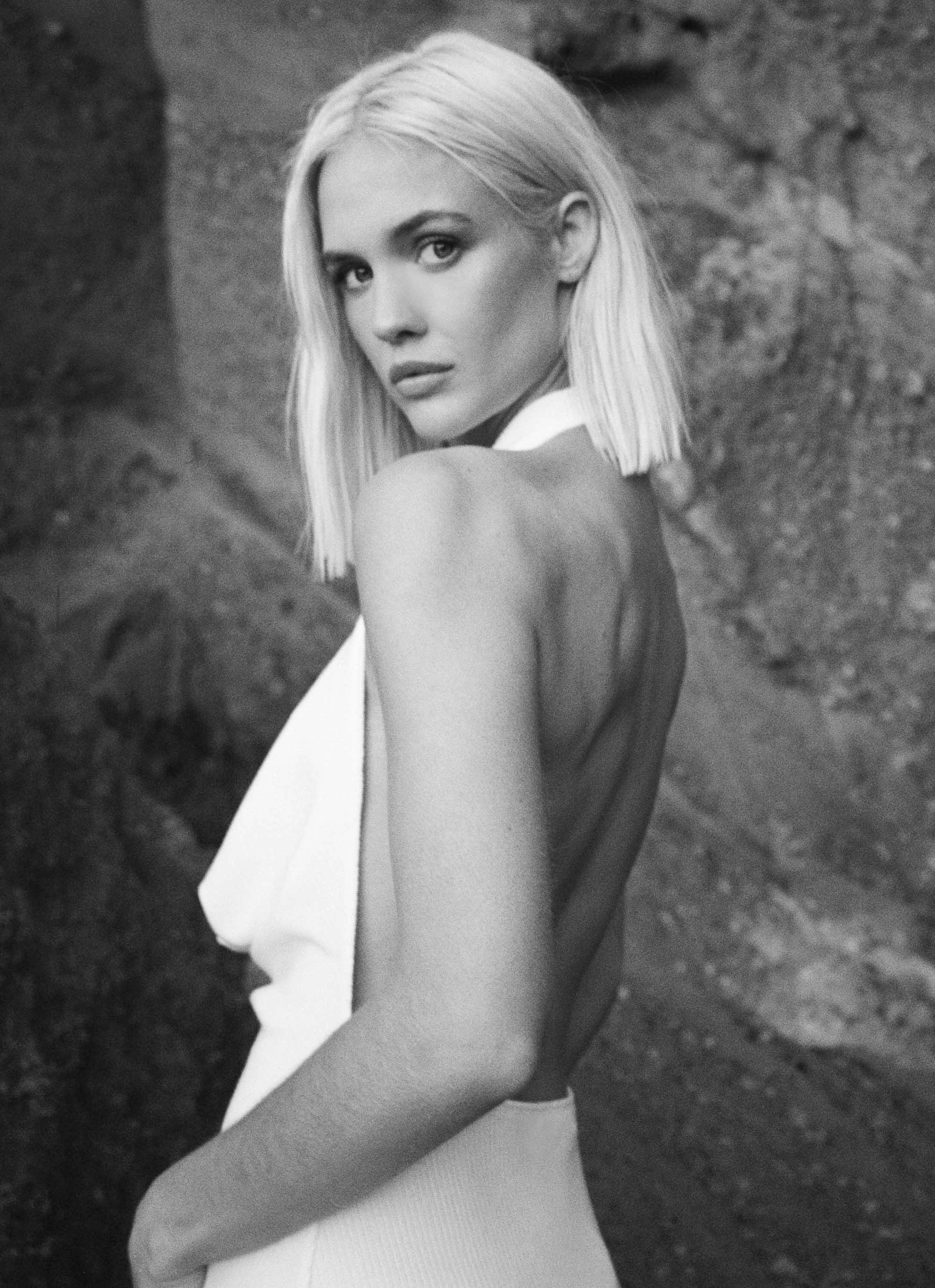 sophisticated appearance Anella Maxi Dress - White