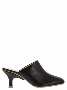 Refined Black Leather Sabot With Contrasting Details Quick Relax Fit Shoes