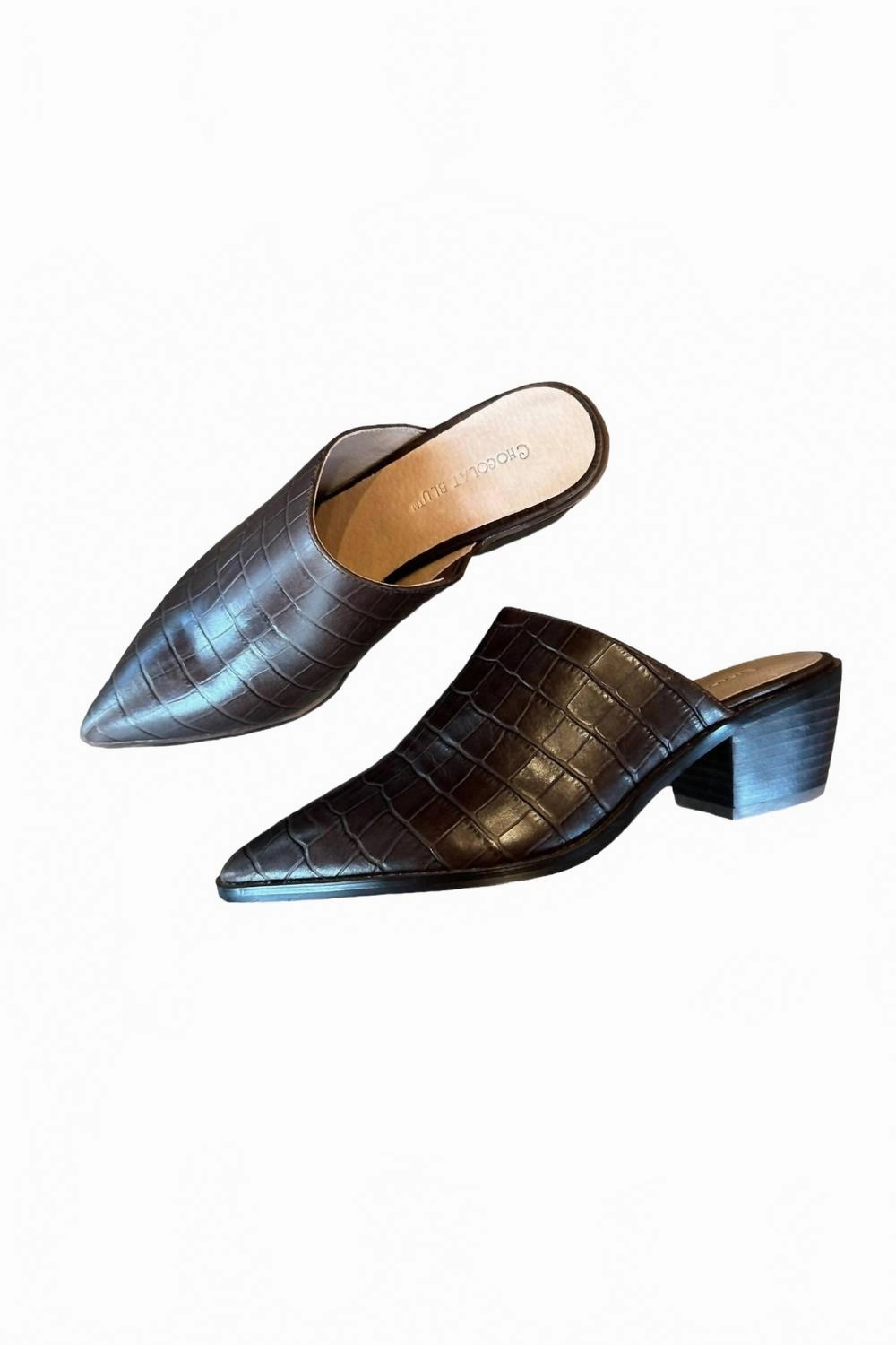 Women's Cellia Embossed Croc In Brown Beachside Footwear Trendy Features