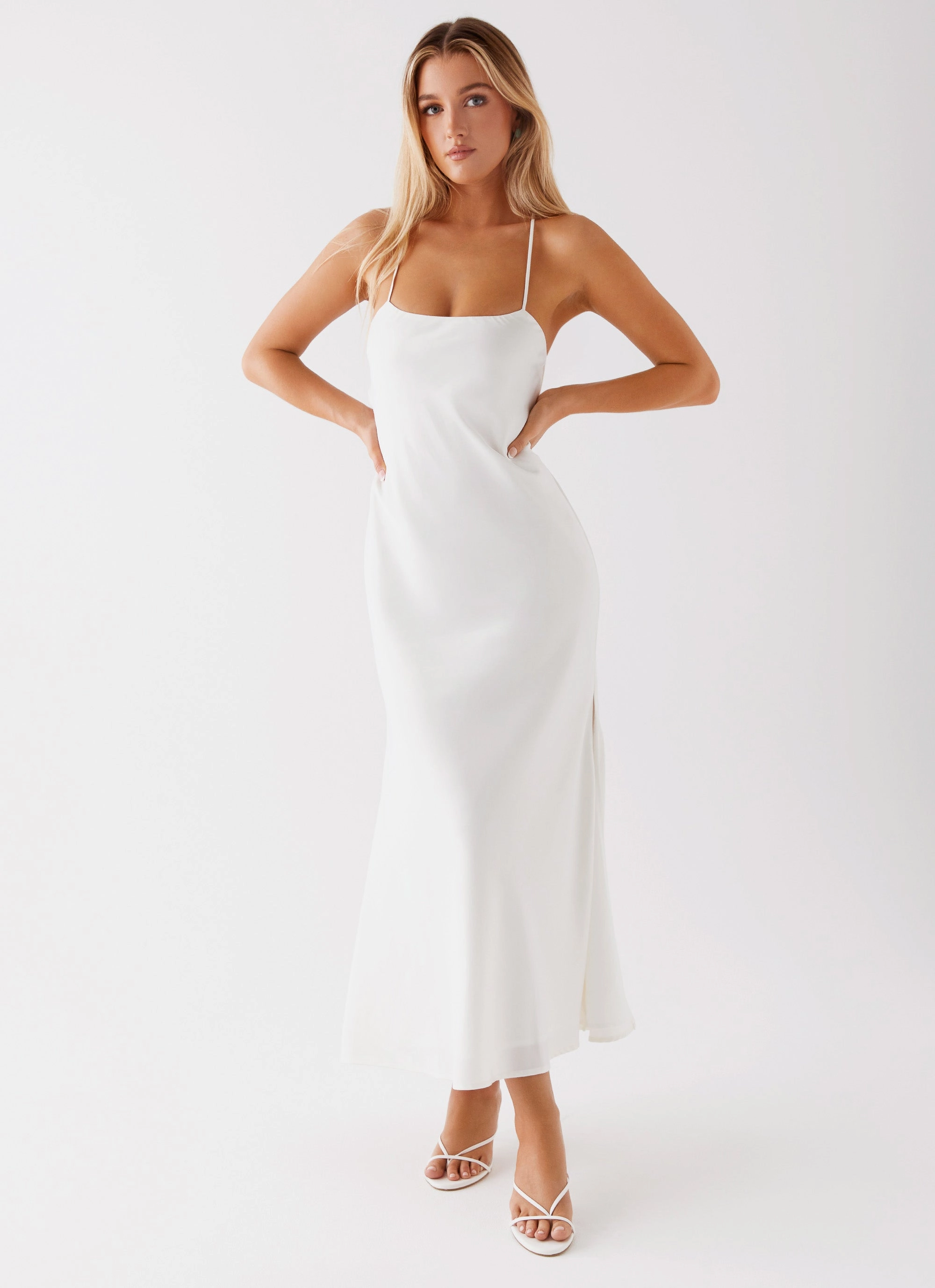 Timeless Beauty Flattering Shape Look Runway Royalty Maxi Dress - White