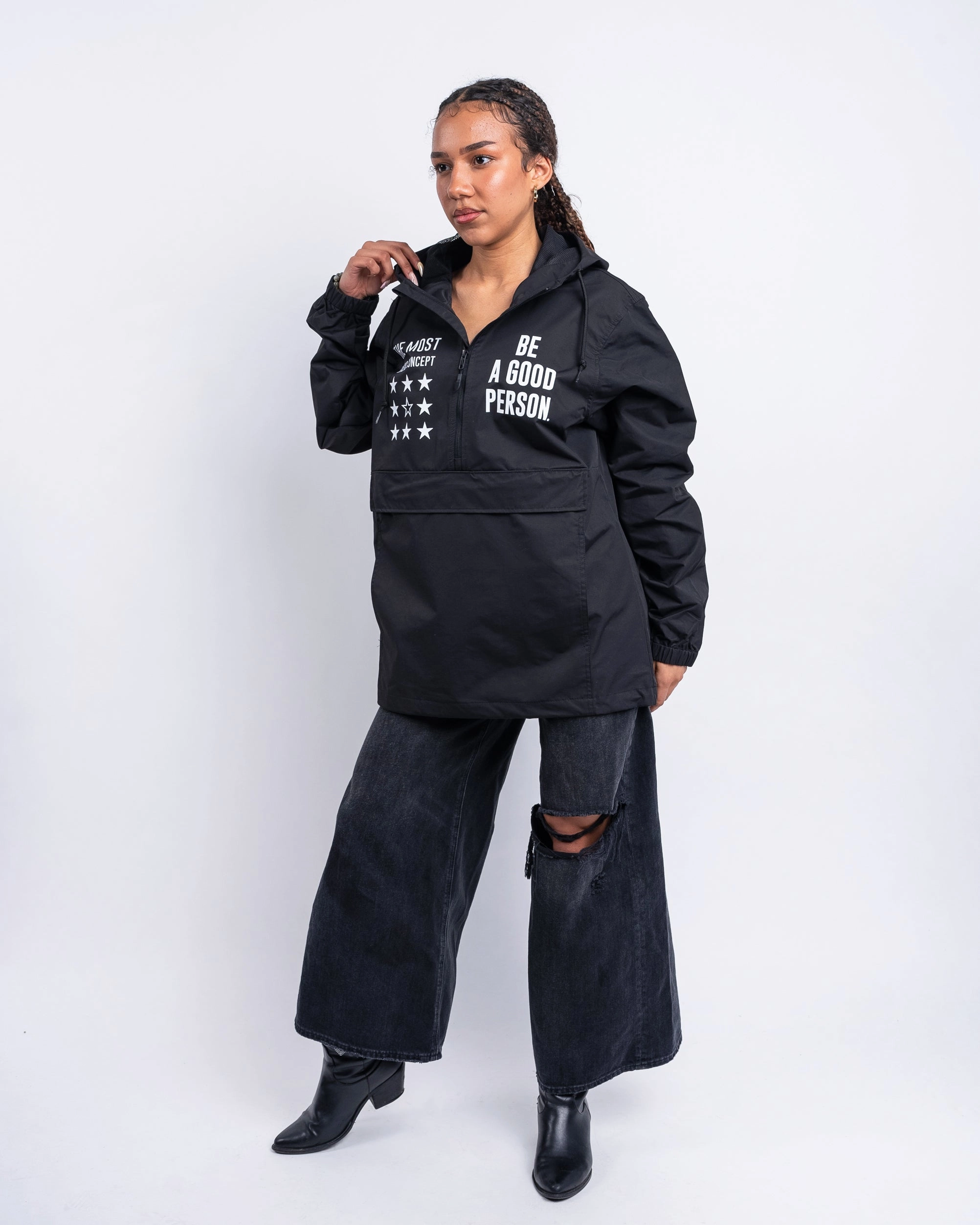 Signature Anorak - Black Seamless Shoulder Construction